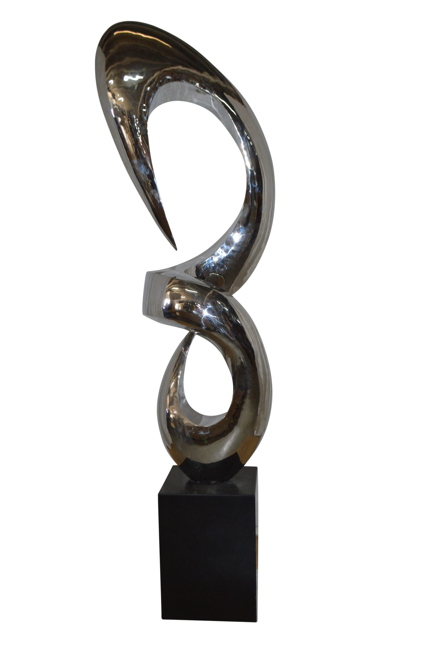 Modern arts large statue CC3 - Size: 30"L x 20"W x 99"H.