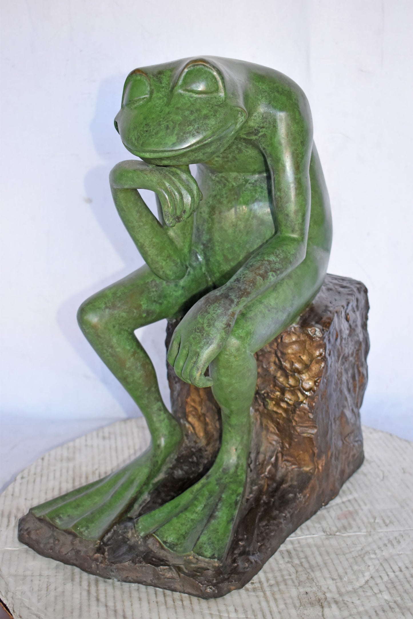 Green Frog Thinking Bronze Statue - Size: 10"L x 16"W x 20"H.