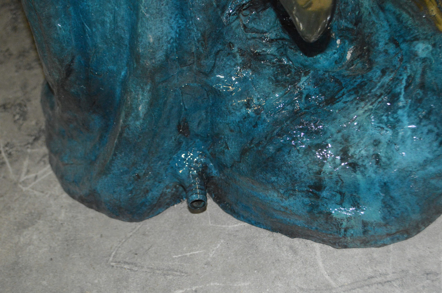 Three Dolphins Overreach Others Bronze Statue - Size: 28"L x 22"W x 89"H.