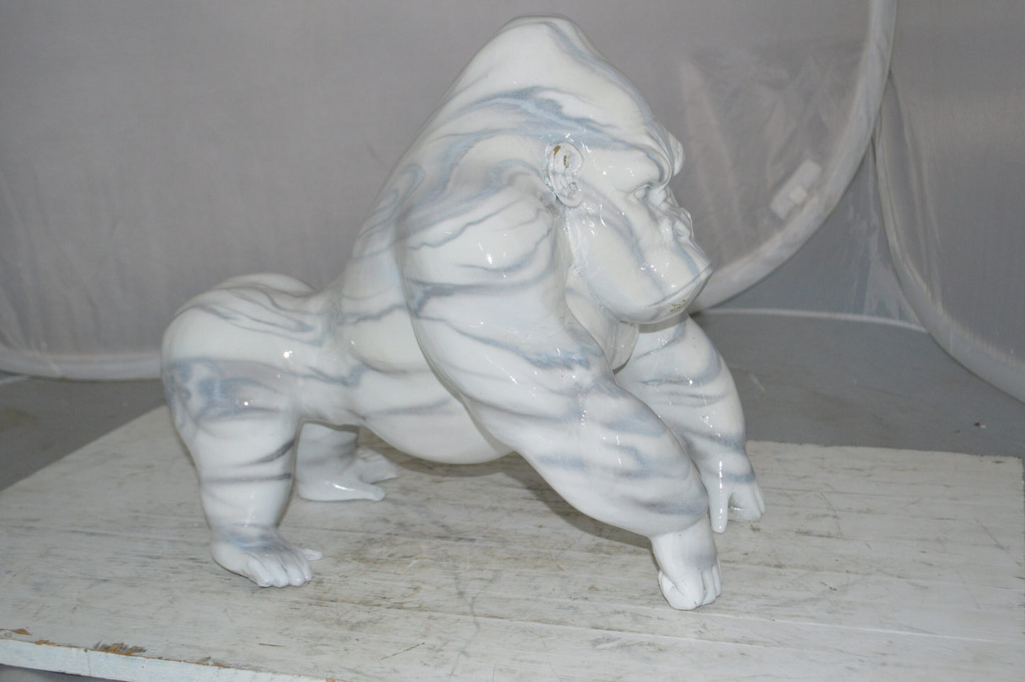 Modern King Kong Grey white Bronze Statue - Size: 15"L x 13"W x 17"H.