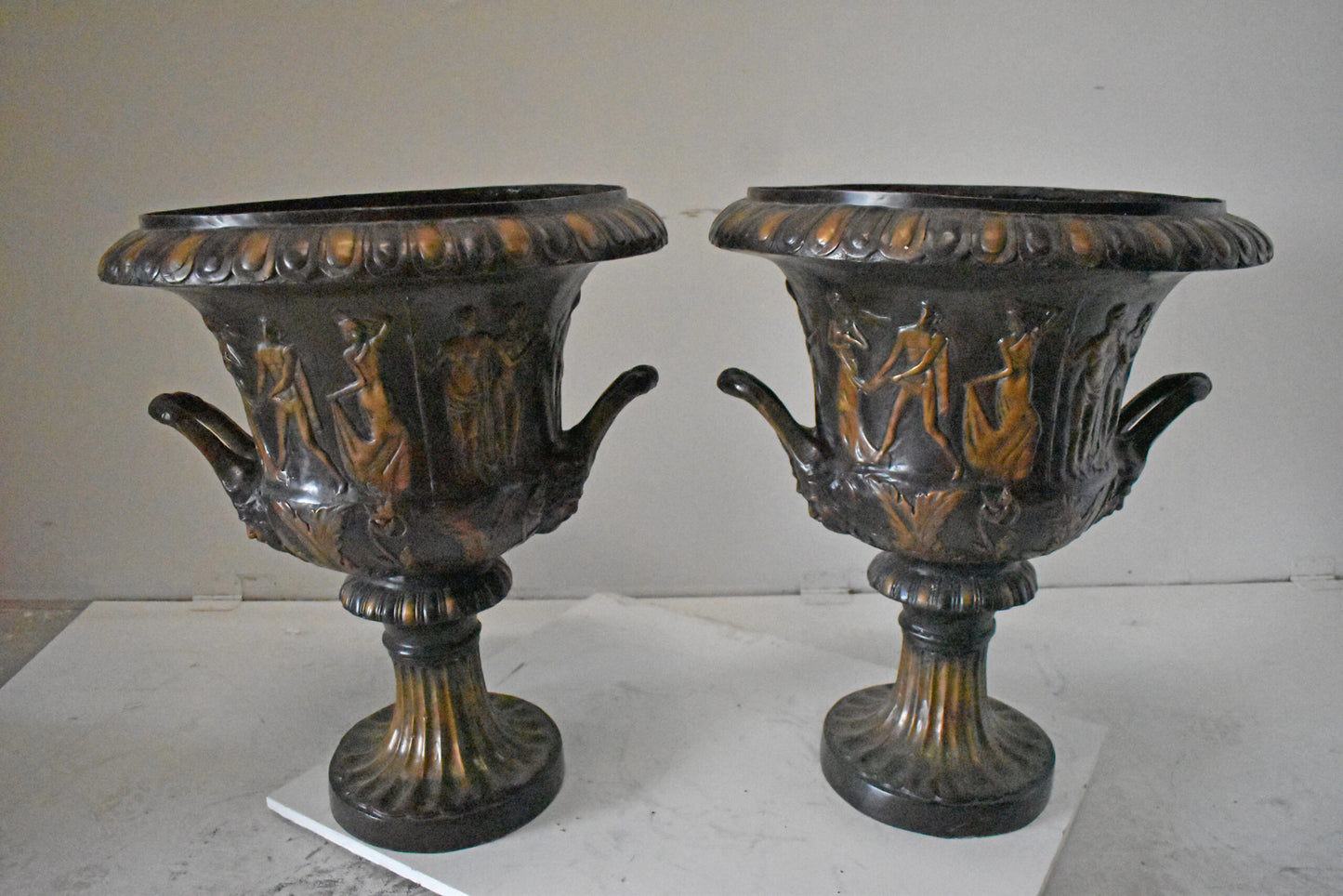 Pair of Beautiful Urns Bronze Statues - Size: 24"L x 24"W x 29"H.