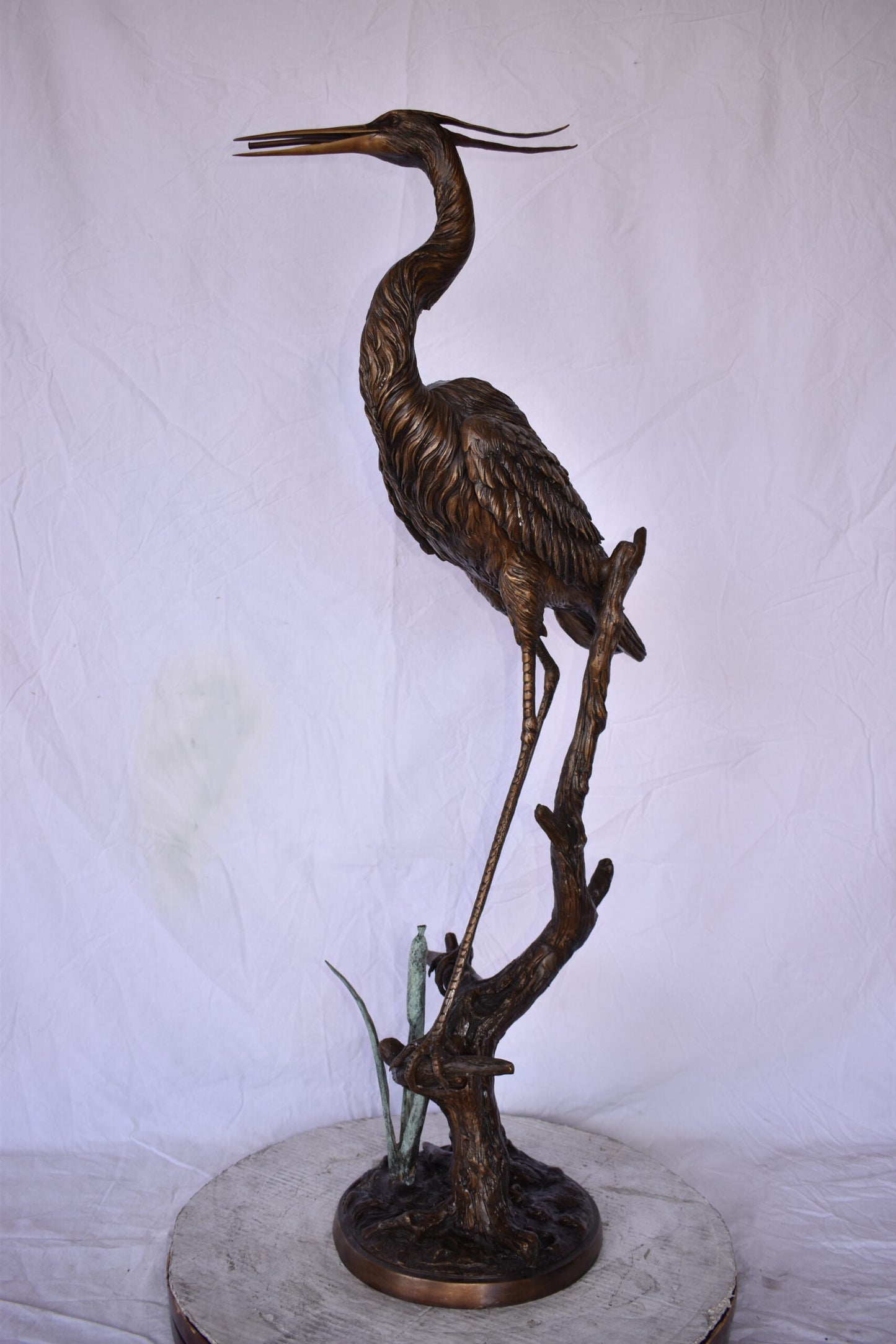 Great Blue Heron Looking Ahead Bronze Statue Fountain Size: 14" x 20" x 47"H