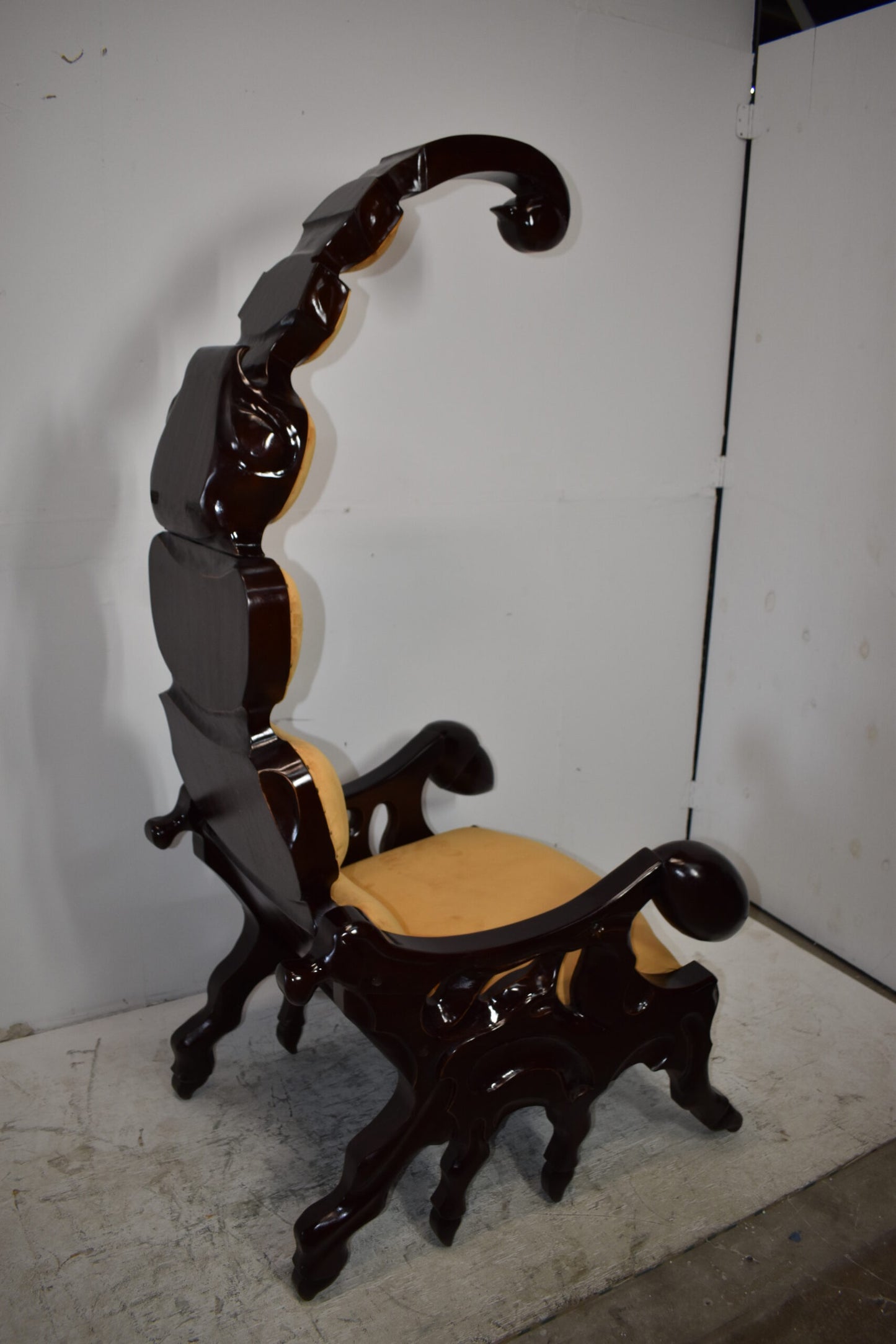 Giant Scorpion King Chair with Yellow and Brown Colors