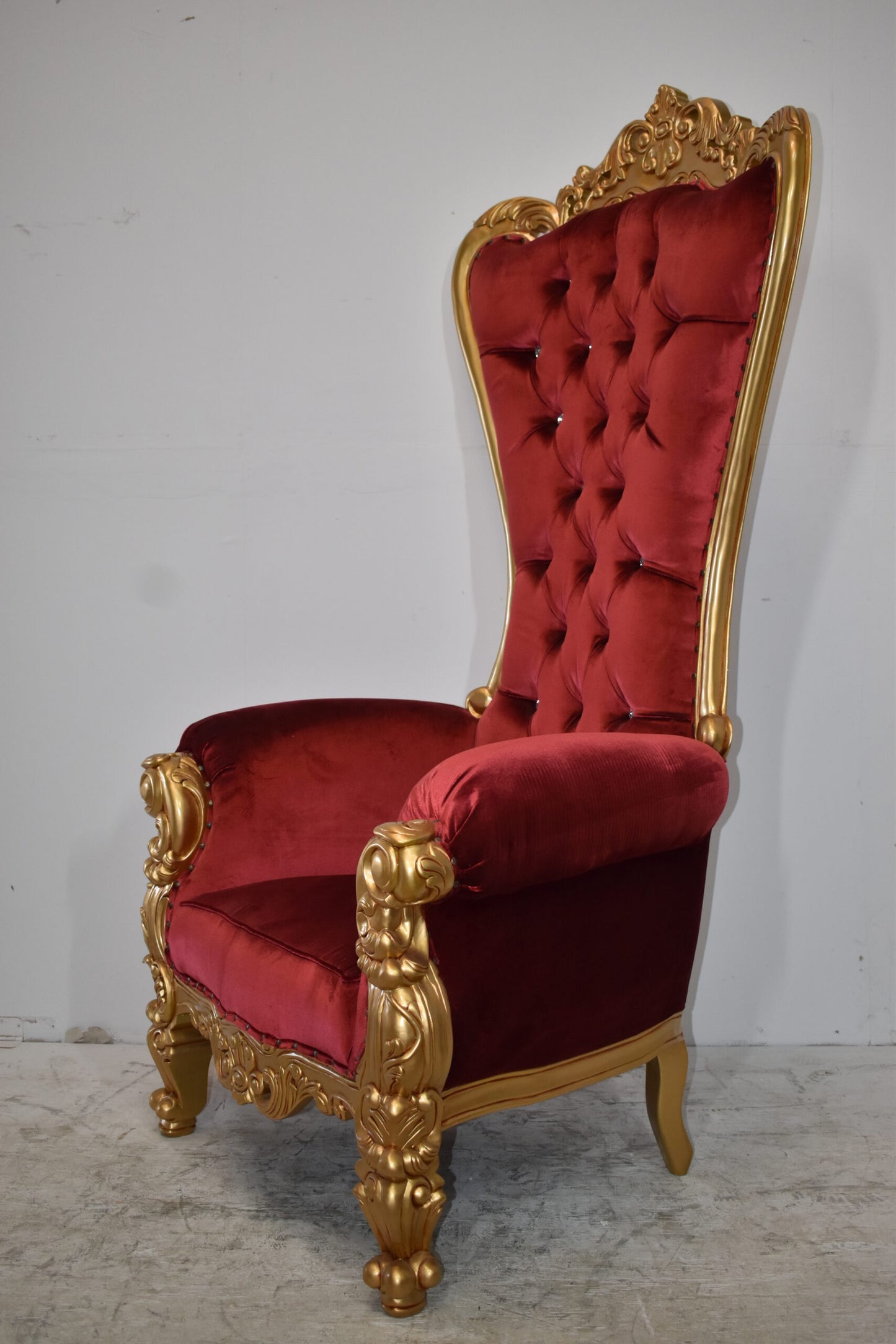 Kings Chair Red and Gold Colors - Giant Size Size: 30" x 35" x 71"H