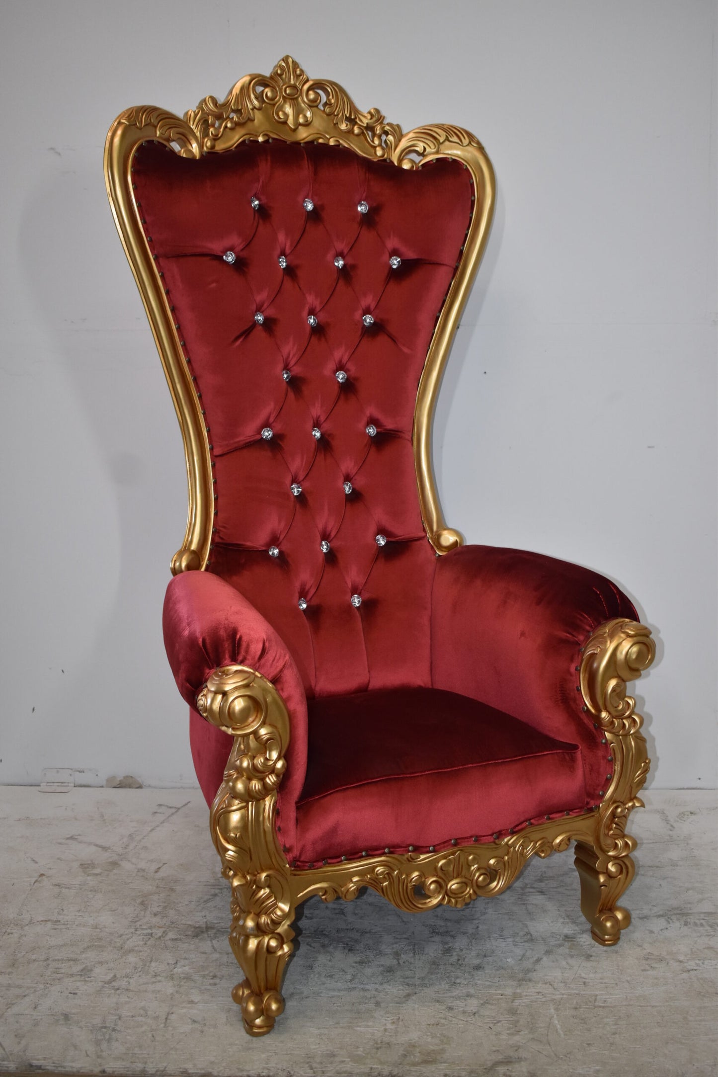 Kings Chair Red and Gold Colors - Giant Size Size: 30" x 35" x 71"H