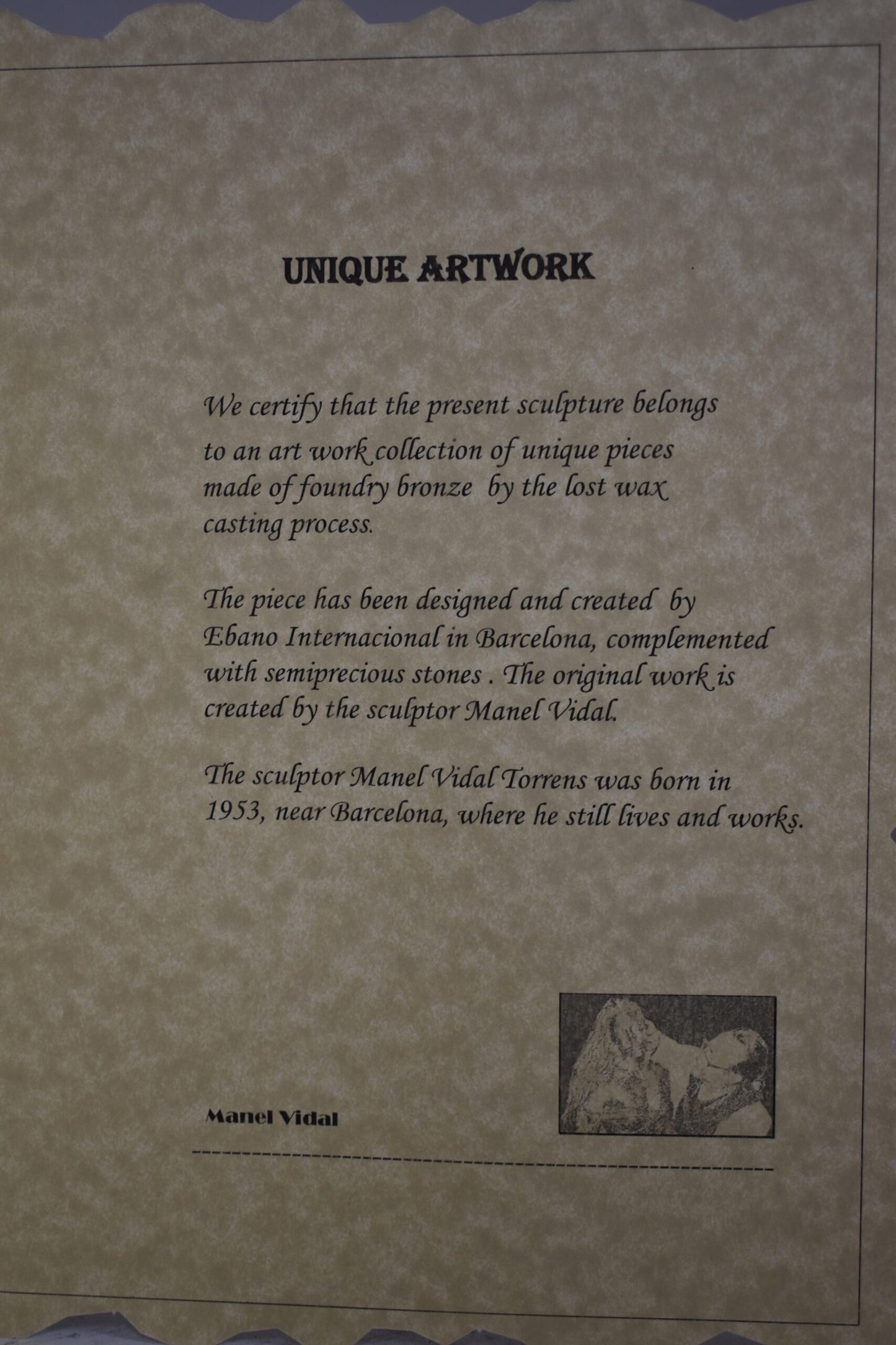 The Kiss Bronze Statue With amethyst stones - Vidal Collection 12" x 9" x 17"H