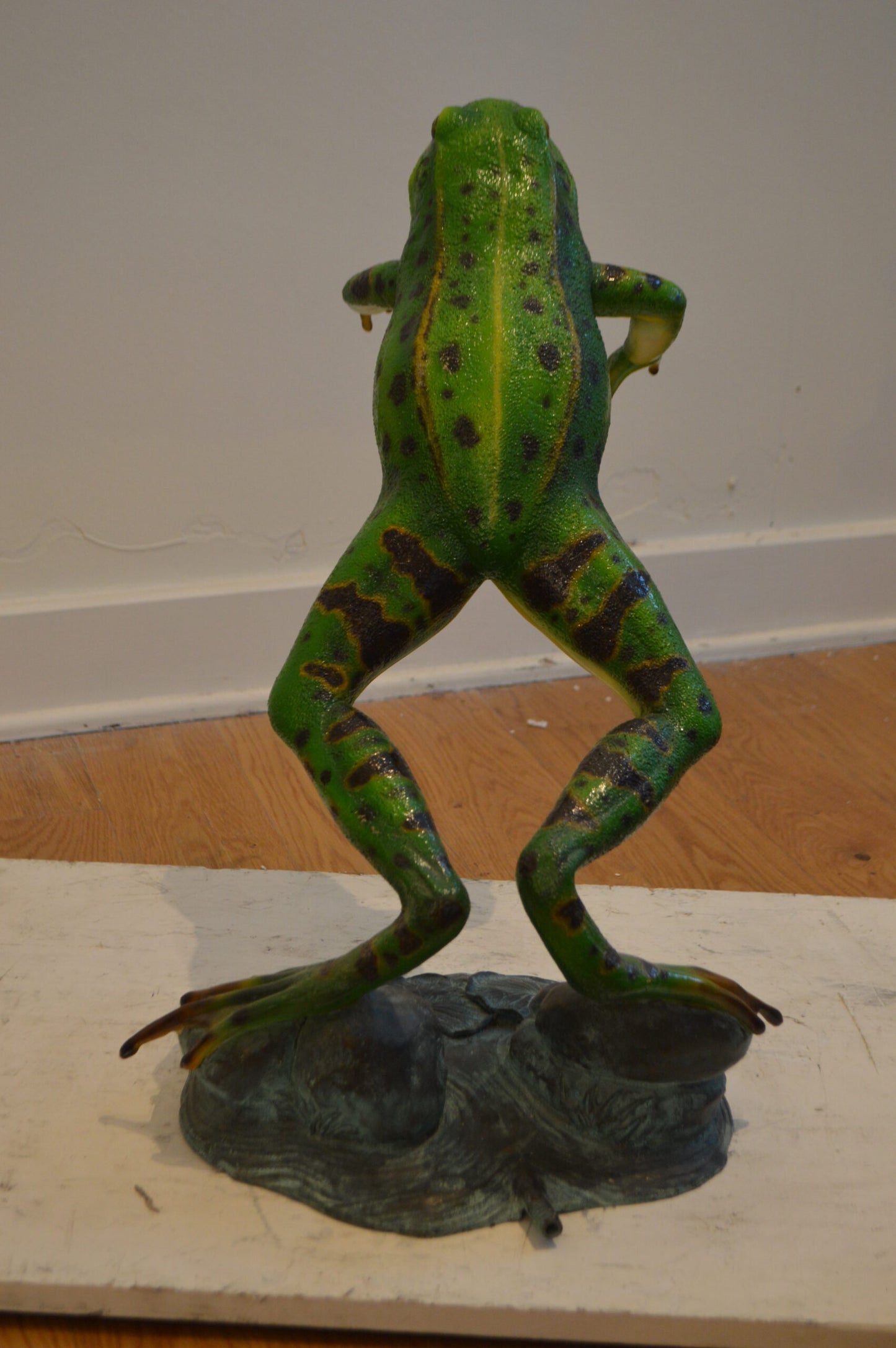 Jumping Frog Bronze Statue Fountain - Size: 19"L x 12"W x 22"H.
