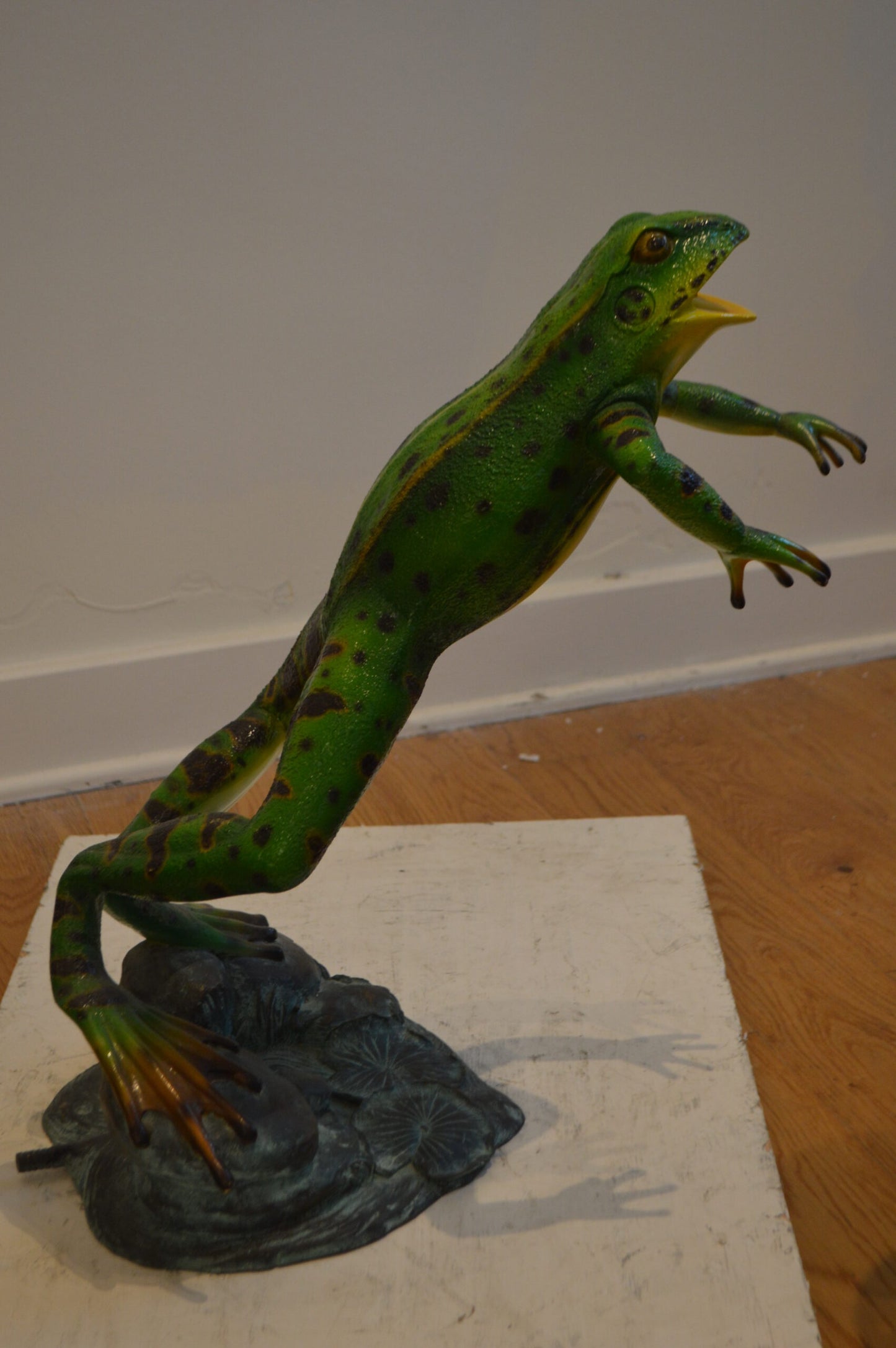 Jumping Frog Bronze Statue Fountain - Size: 19"L x 12"W x 22"H.