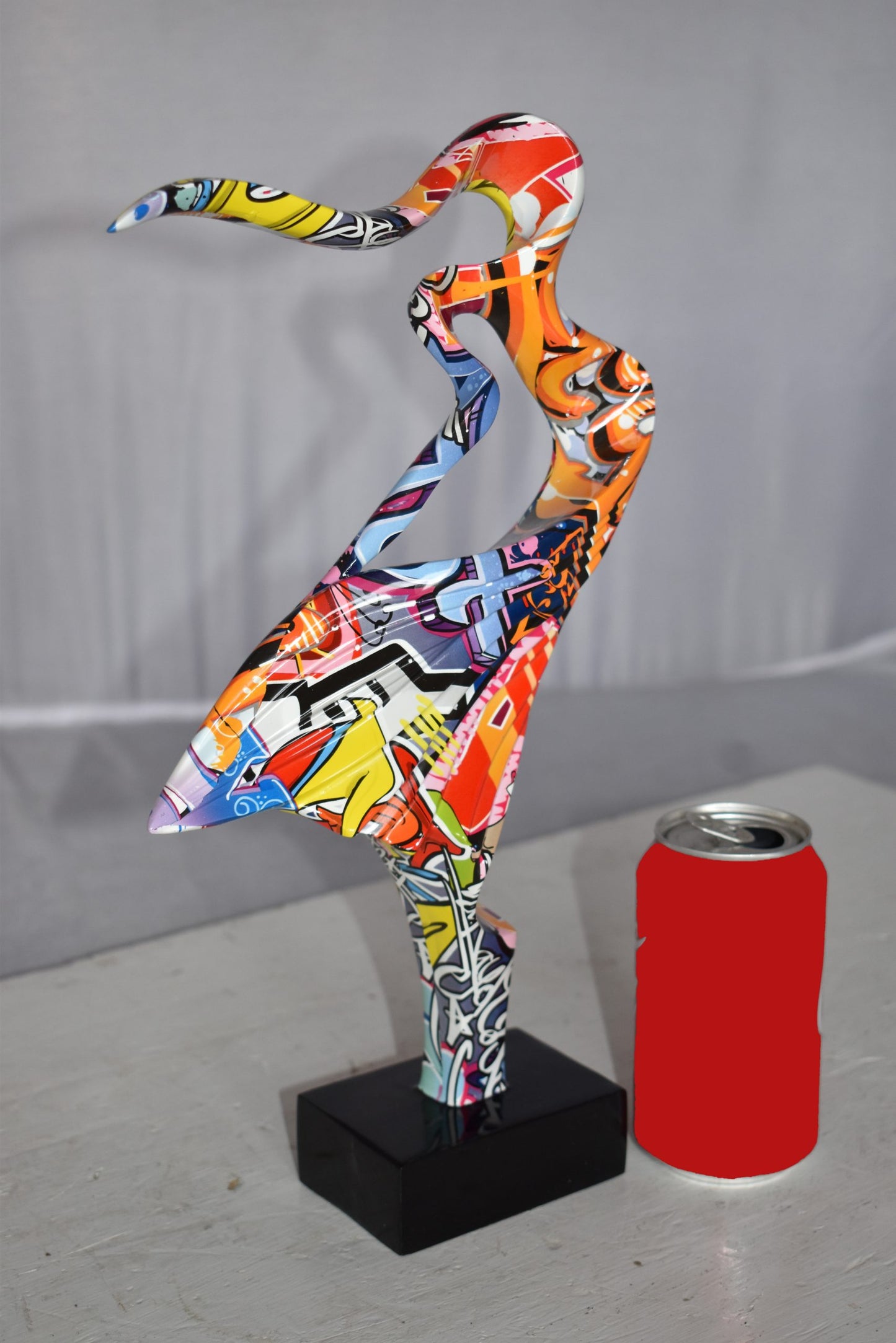 Gone With The Wind Modern Graffiti Resin Statue Size: 9" x 3" x 14"H