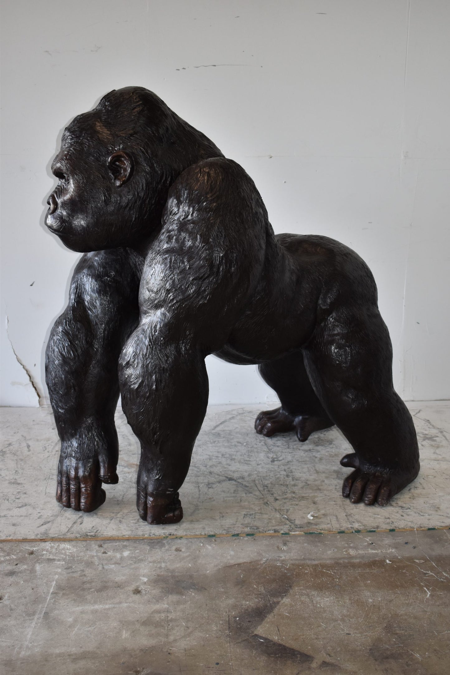 Giant King Kong Gorilla Looking Around Bronze Statue Size: 58" x 38" x 60"H