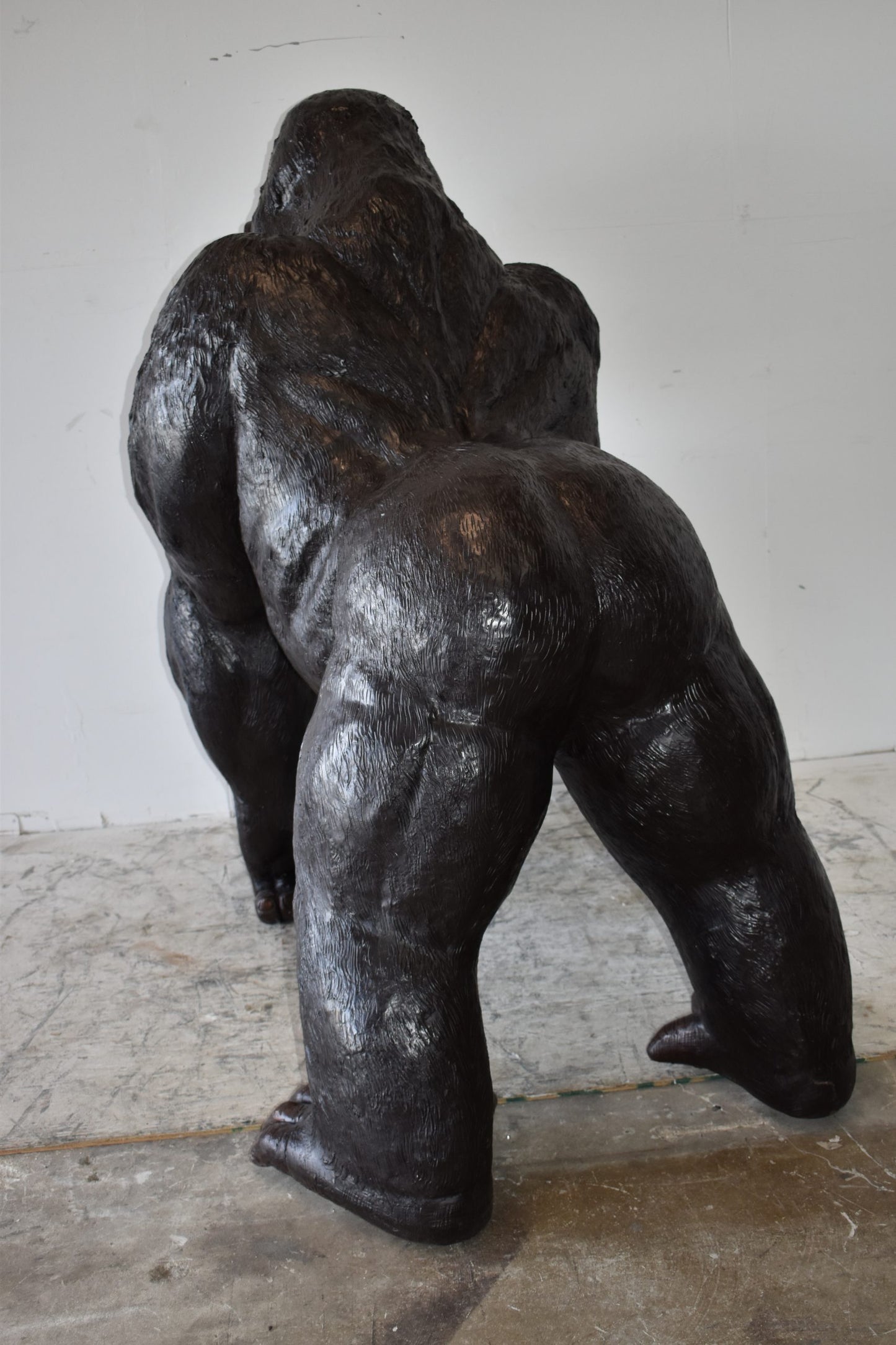 Giant King Kong Gorilla Looking Around Bronze Statue Size: 58" x 38" x 60"H