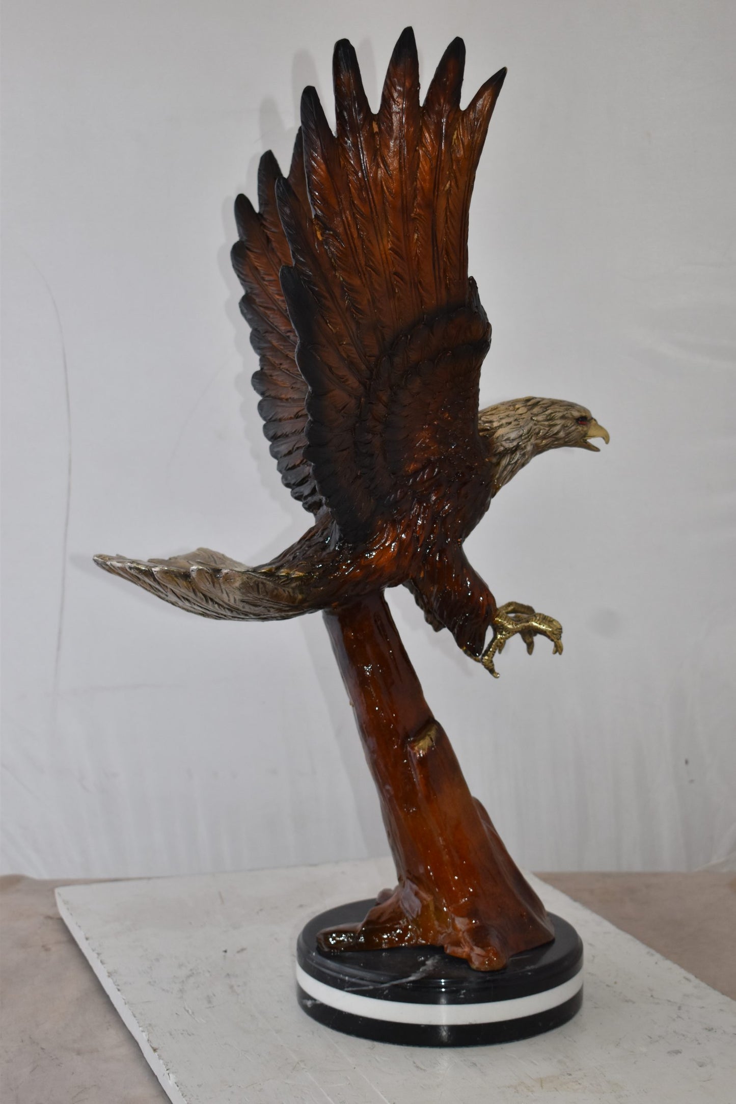 Eagle Flying and Looking Forward Bronze Statue Size: 29" x 17" x 28"H