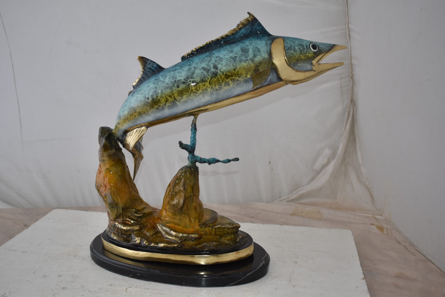Wahoo Fish Swimming in The Ocean Bronze Statue Size: 17" x 25" x 20"H