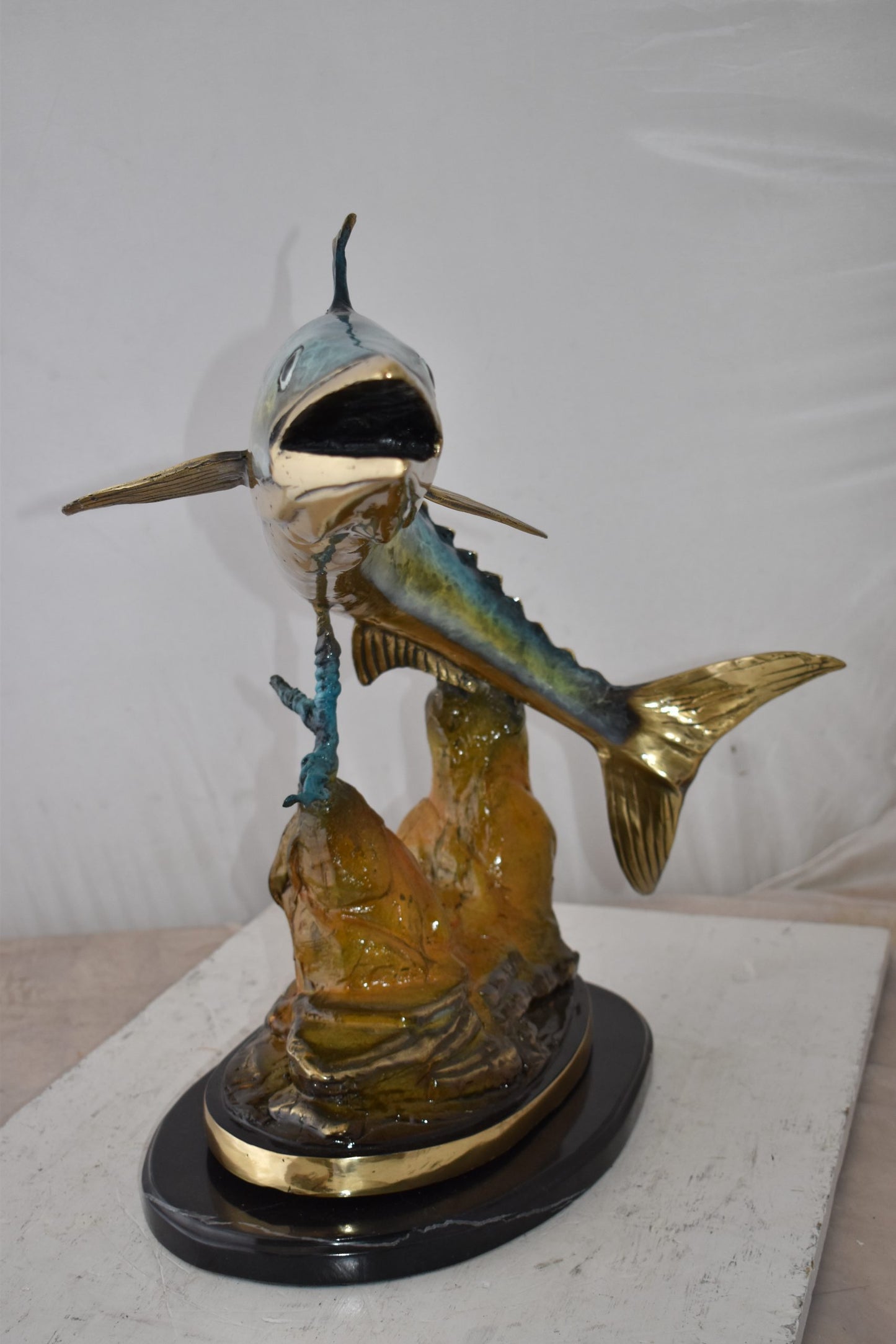 Wahoo Fish Swimming in The Ocean Bronze Statue Size: 17" x 25" x 20"H