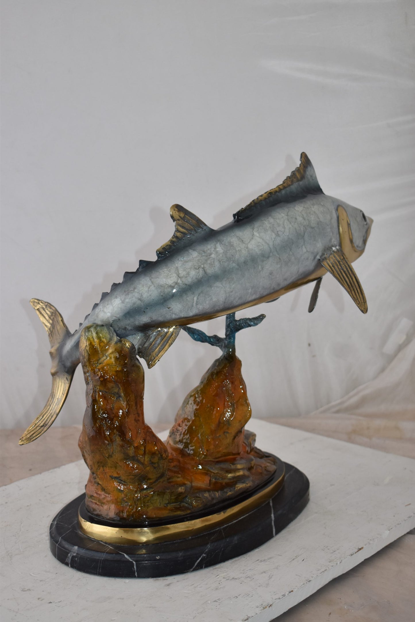 Wahoo Fish Grey Finish Swimming in The Ocean Bronze Statue Size 17" x 25" x 19"H