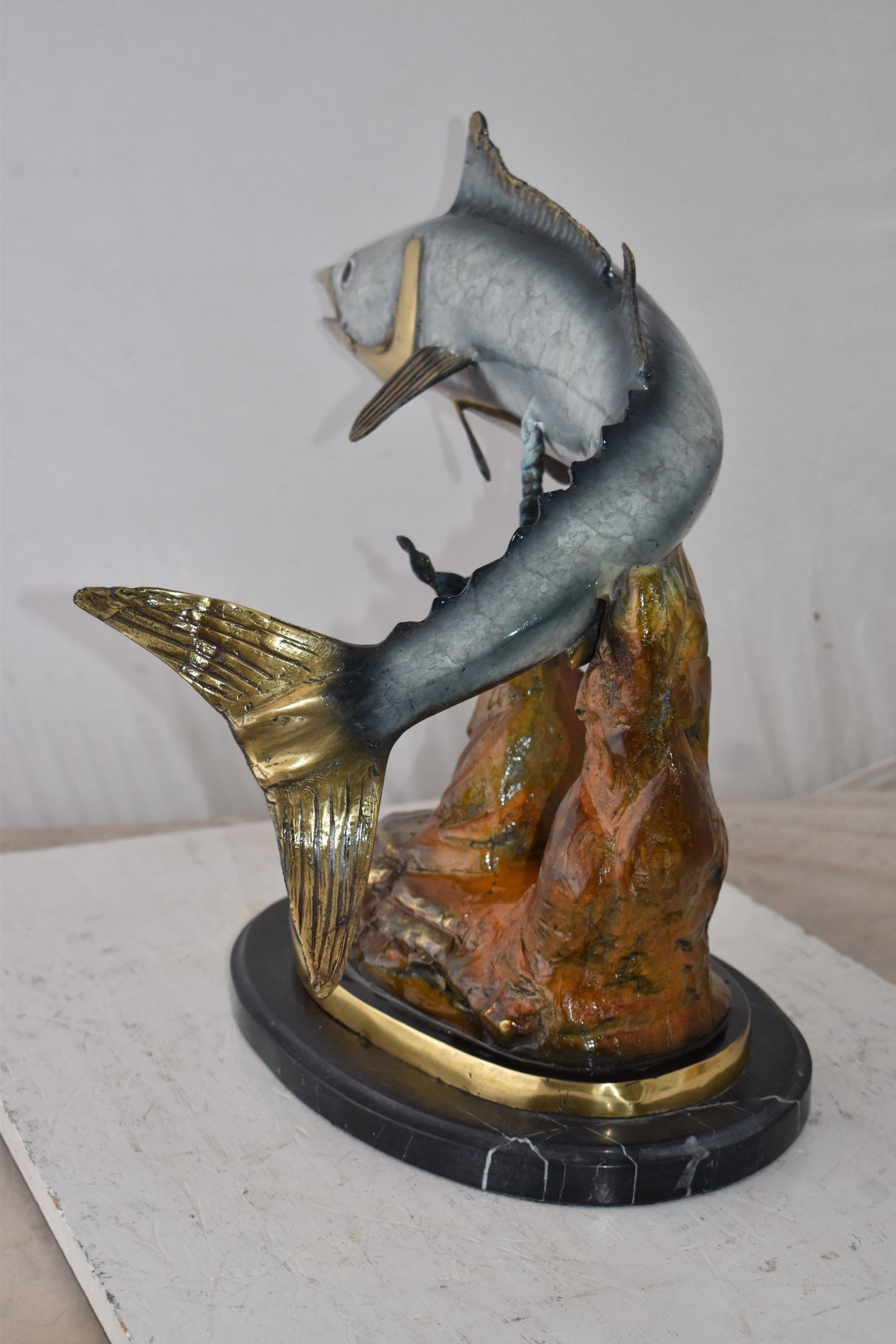 Wahoo Fish Grey Finish Swimming in The Ocean Bronze Statue Size 17" x 25" x 19"H