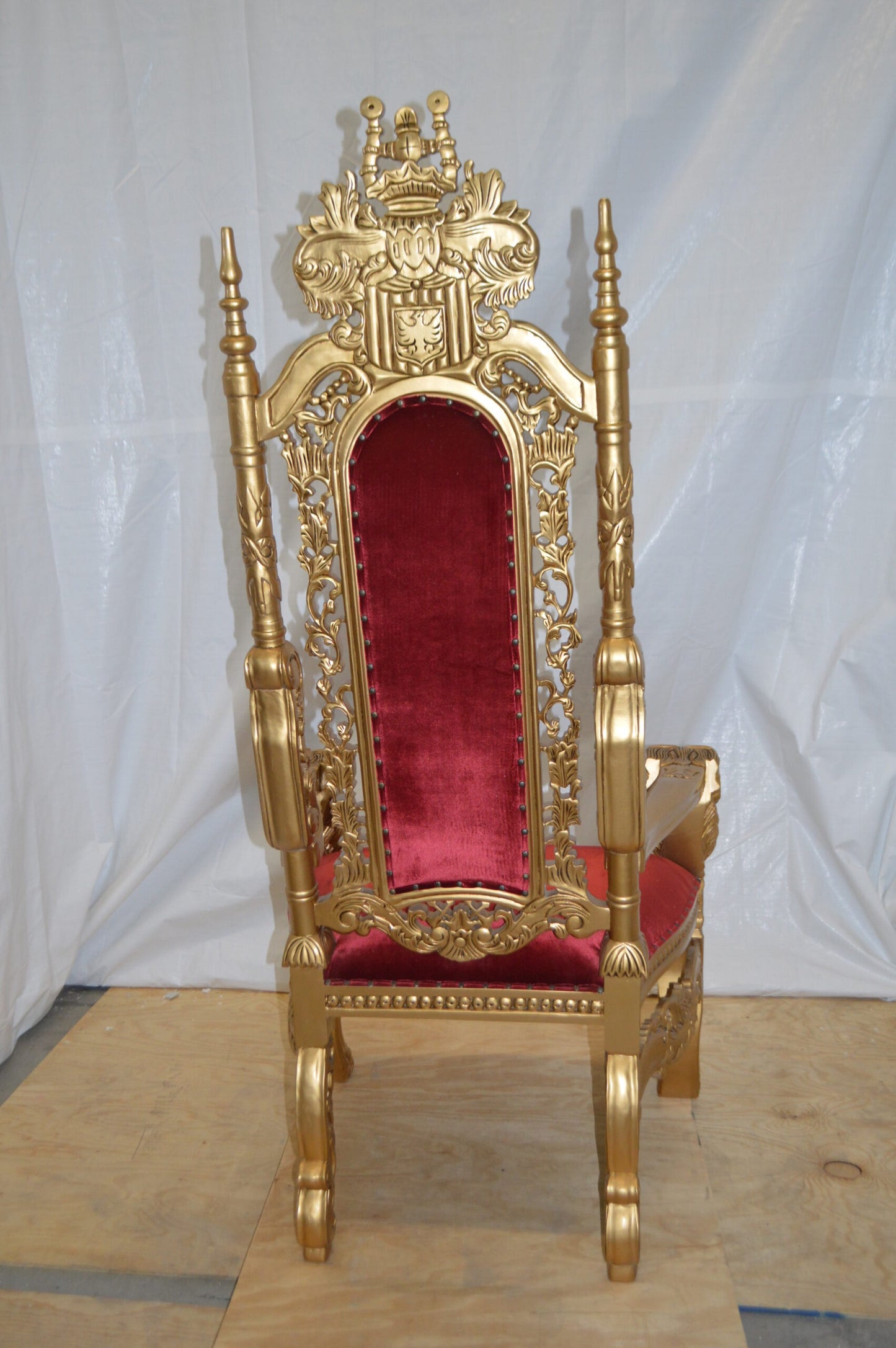 Gold and Red Lion Chair - Size: 26"L x 36"W x 71"H.