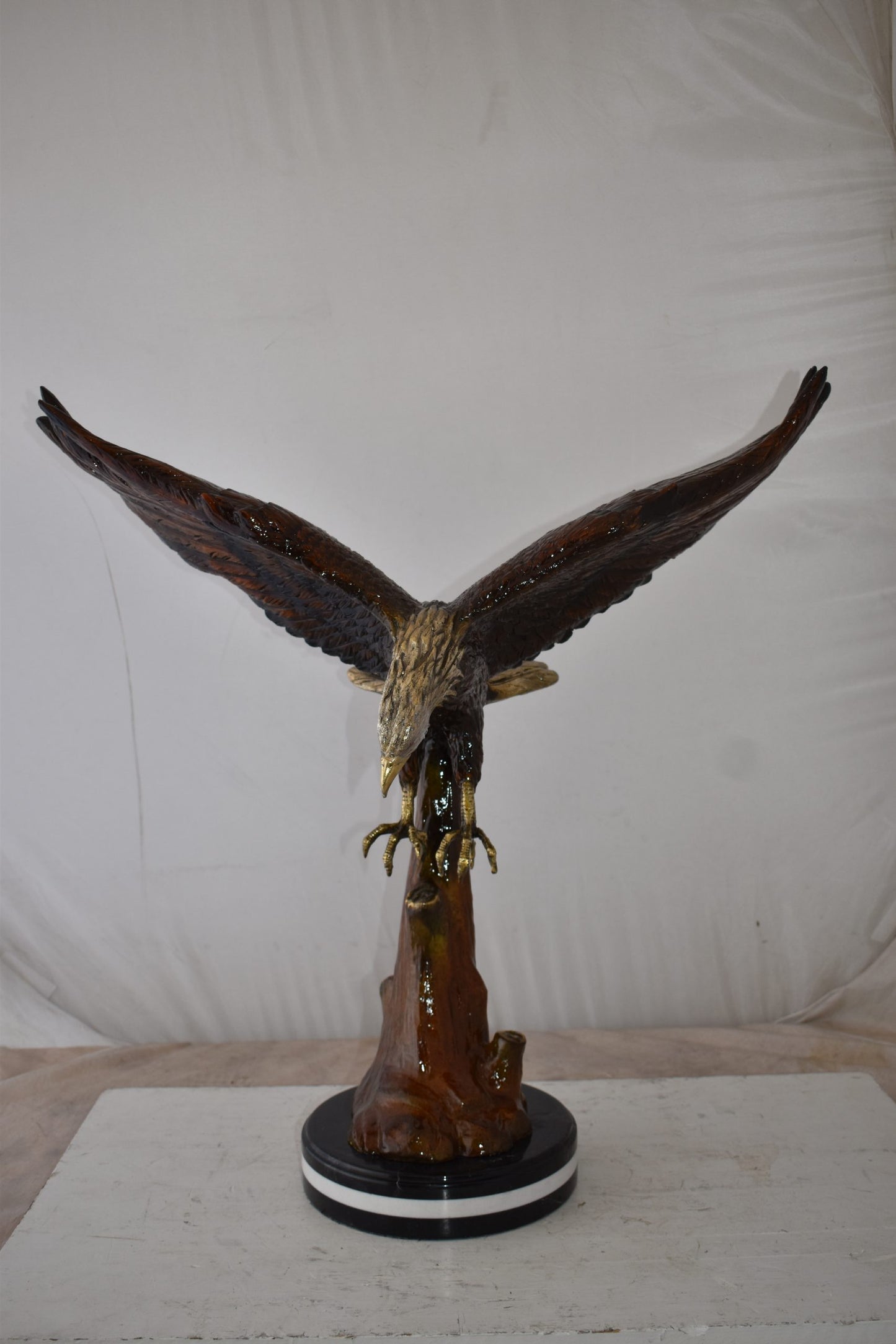 Eagle Flying and Looking Down for Prey Bronze Statue Size: 29" x 17" x 28"H