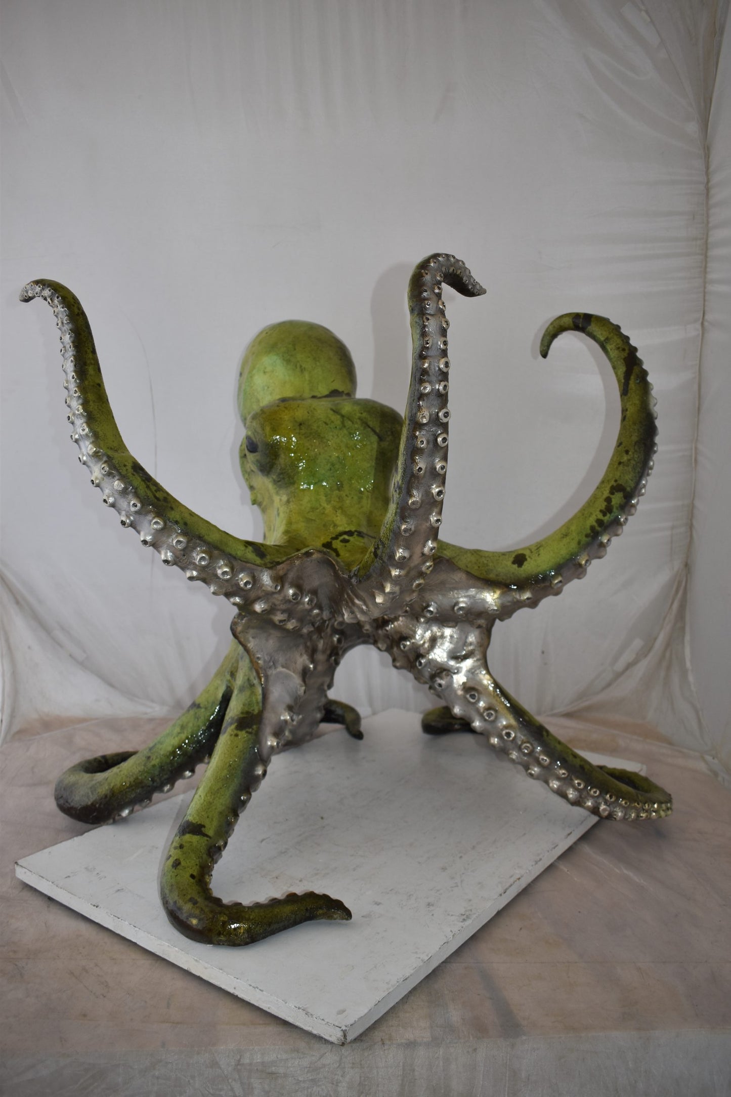 Large and Impressive Octopus Made of Bronze Statue Size: 33" x 34" x 29"H