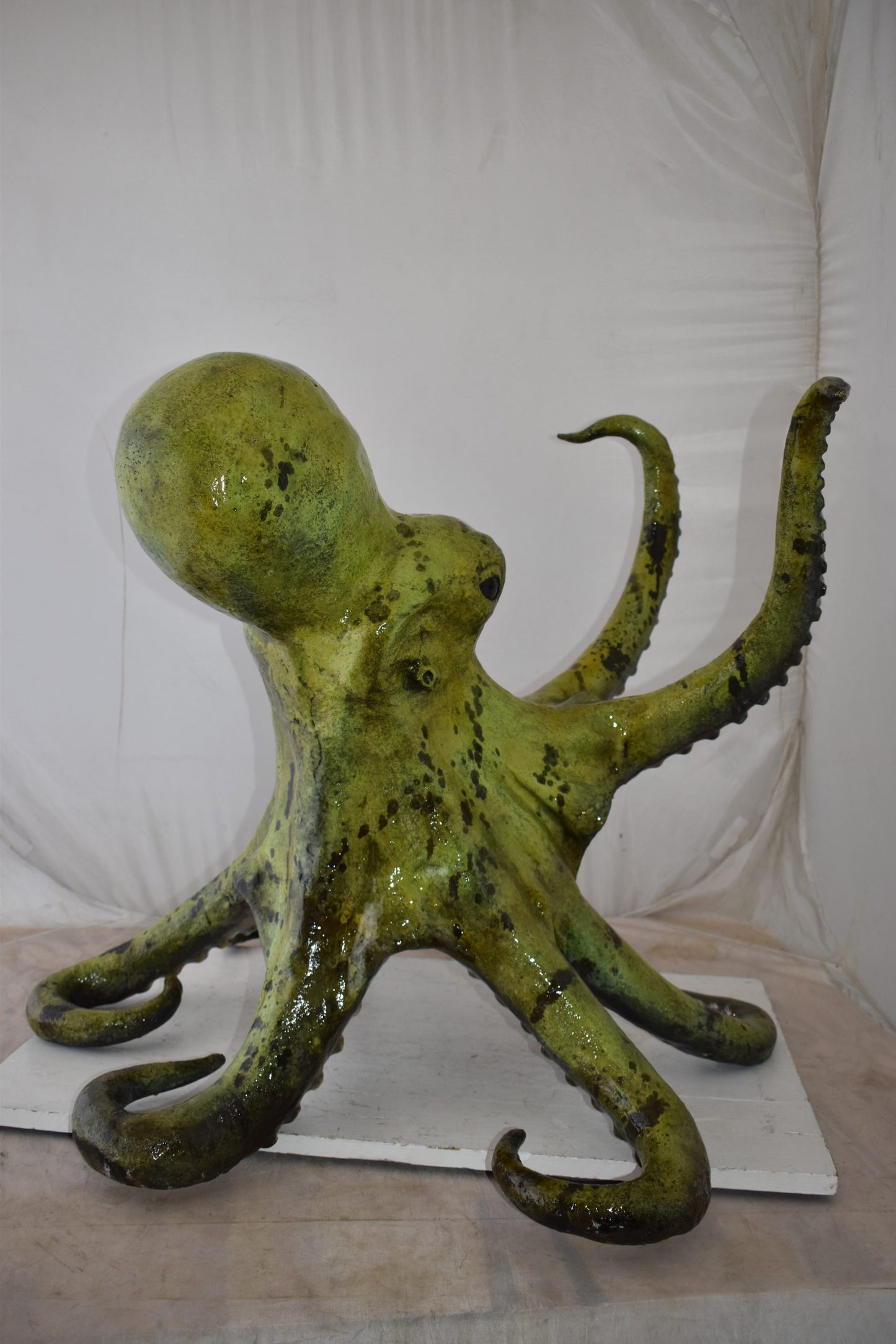 Large and Impressive Octopus Made of Bronze Statue Size: 33" x 34" x 29"H