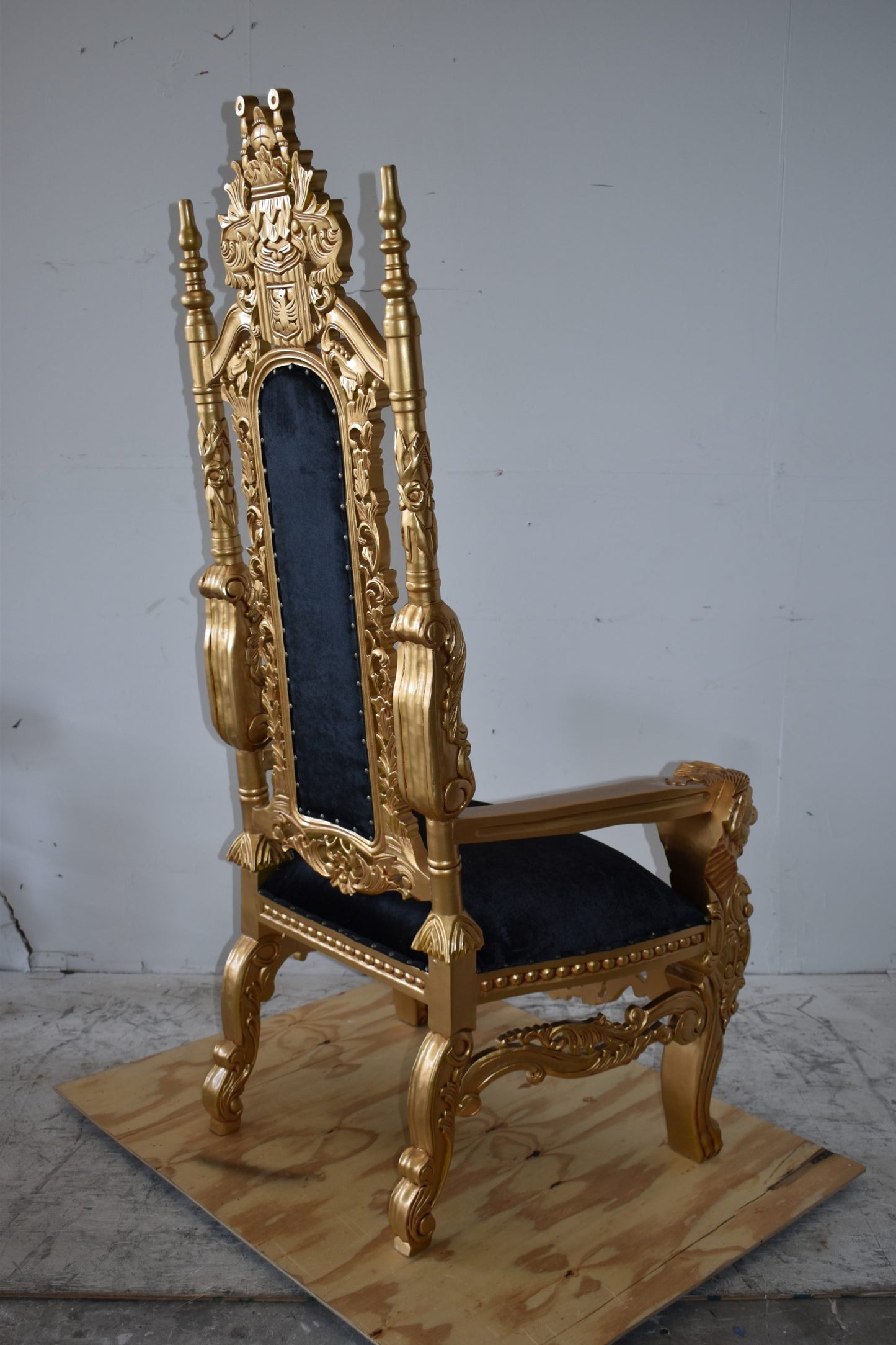 Gold and Black Fabric Lion Chair Size: 70" x 36" x 26"H