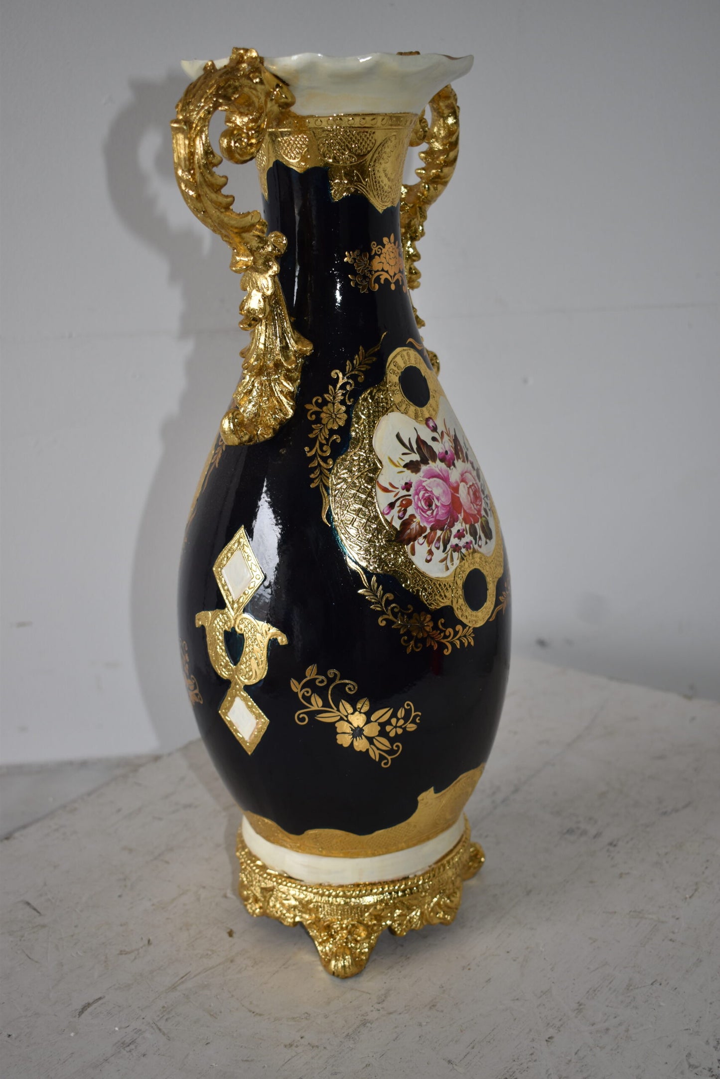 Black and Gold Rounded Resin Vase Size: 11" x 9" x 20"H