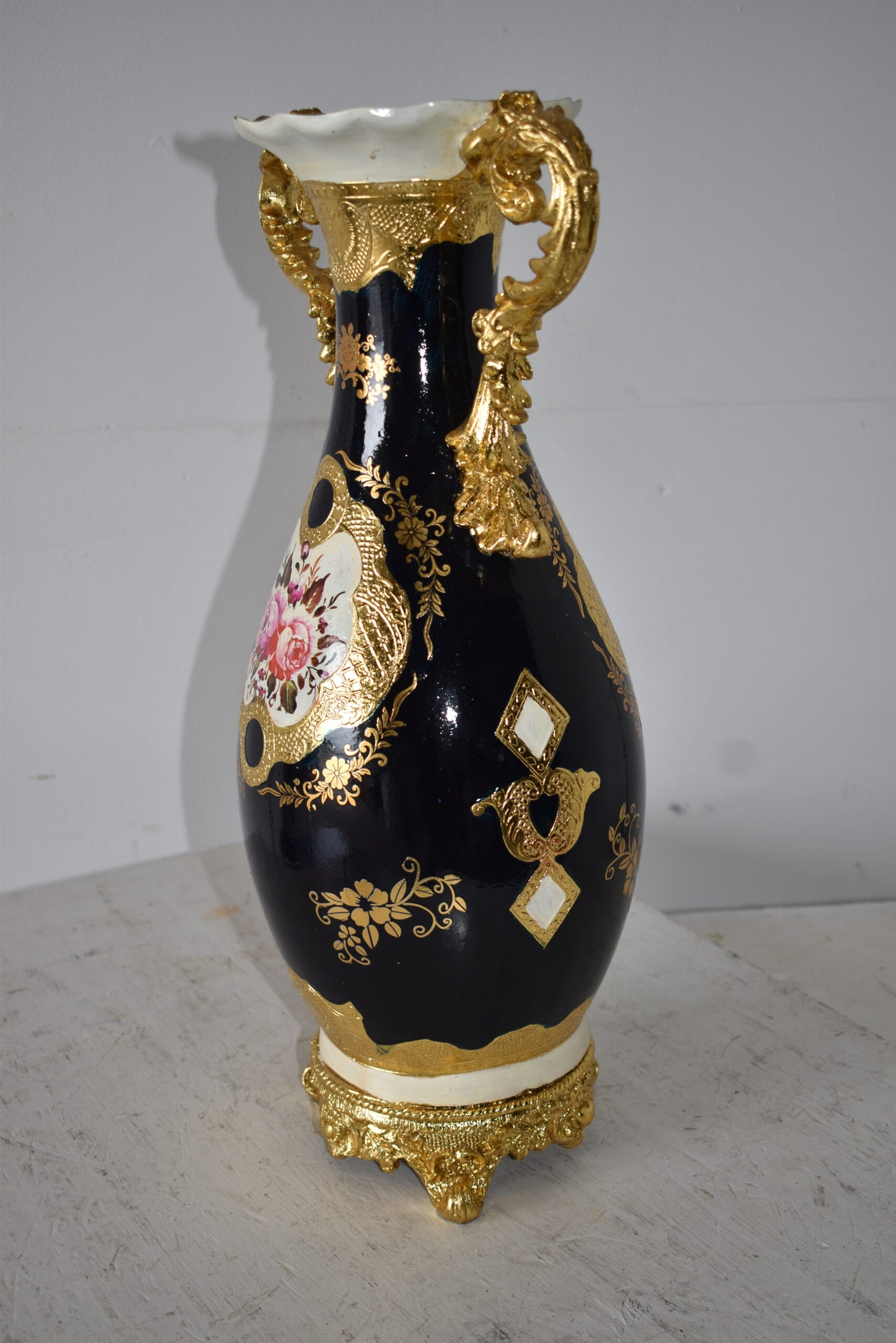 Black and Gold Rounded Resin Vase Size: 11" x 9" x 20"H