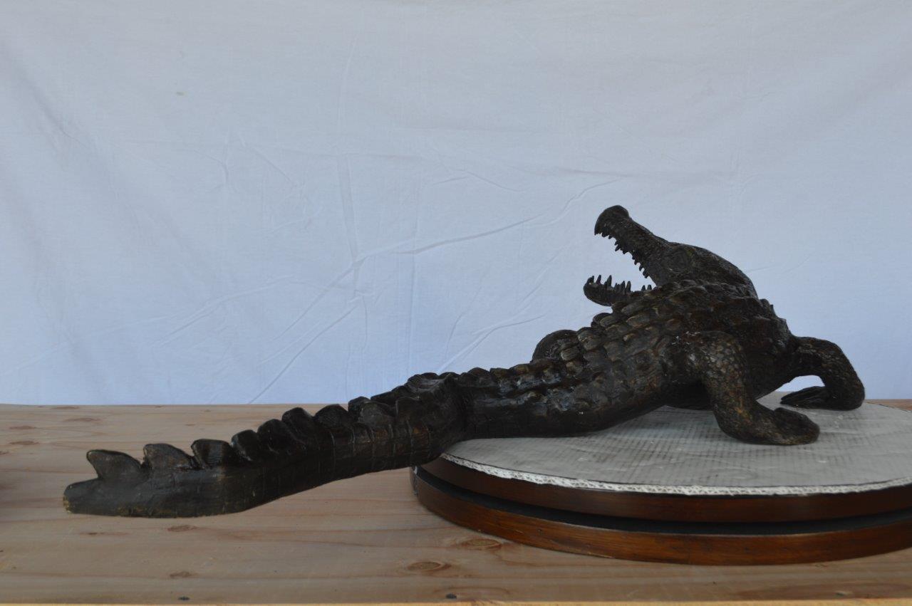 Alligator ready to attack bronze statue -  Size: 36"L x 18"W x 10"H.