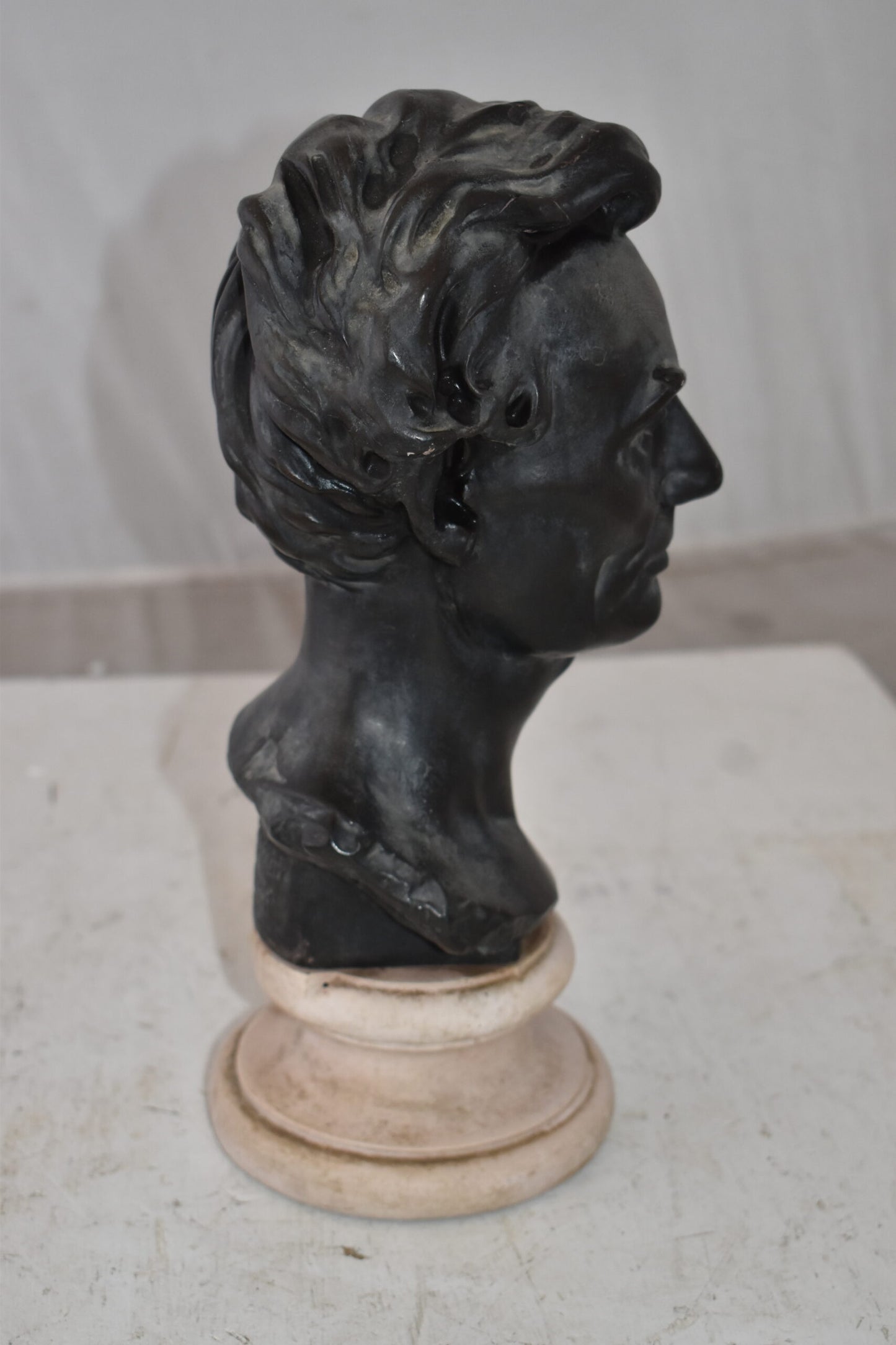 Replica of Abraham Lincoln by Leonardo Volk Plaster Cast Statue 6" x 7" x 13"H