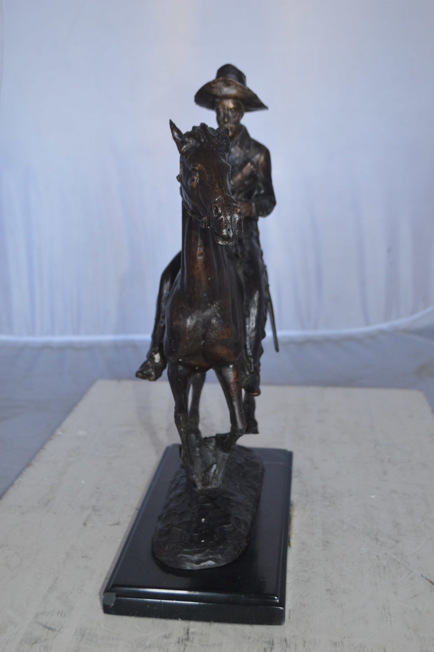Trooper of the plains Bronze replica by Remington - Size: 17"L x 6"W x 18"H.