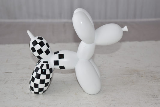Balloon Dog Made of Resin Statue with Black and White Finish Size: 8" x 3" x 7"H