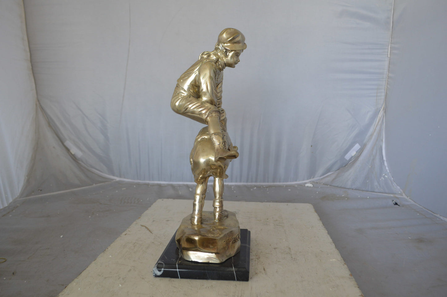 Leapfrog bronze statue silver finish - Size: 12"L x 7"W x 19"H.