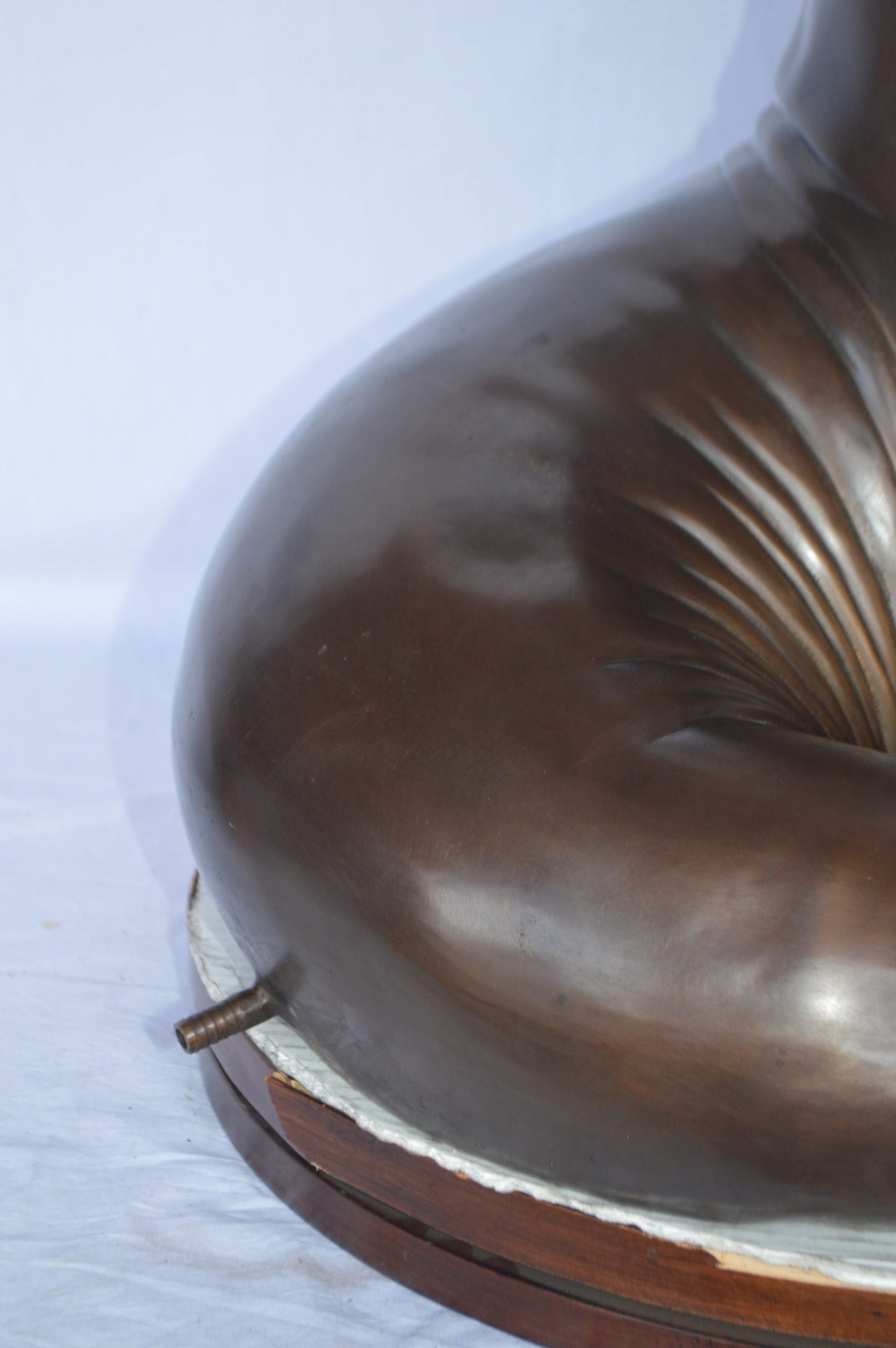 Seal Fountain made of bronze statue - Size: 35"L x 24"W x 27"H.