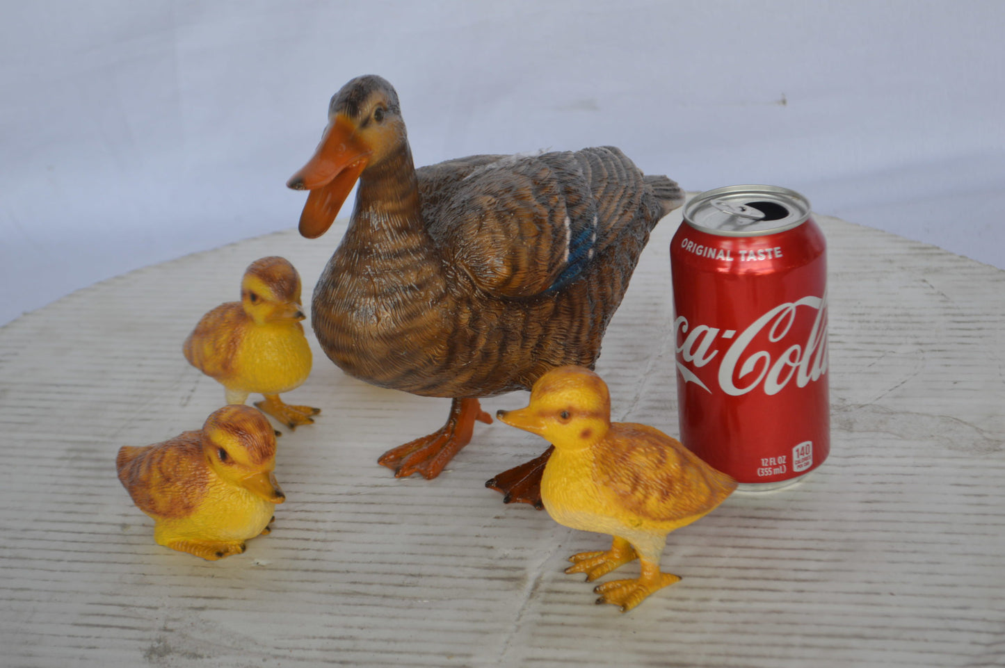 Duck family Bronze Statue - Size: 12"L x 4"W x 9"H.