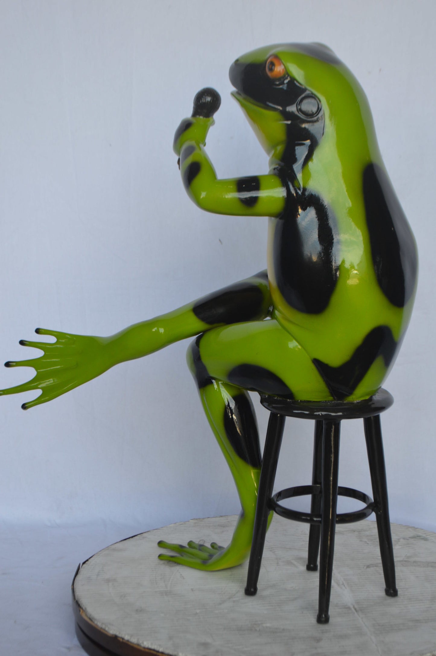 Comedic Green Frog bronze statue - Size: 25"L x 20"W x 30"H.