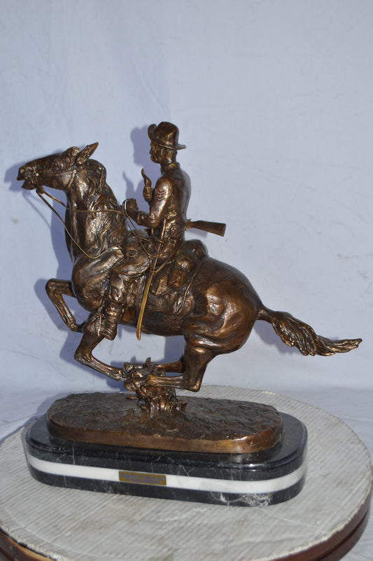 Trooper of the plains Bronze replica by Remington - Size: 20"L x 8"W x 21"H.