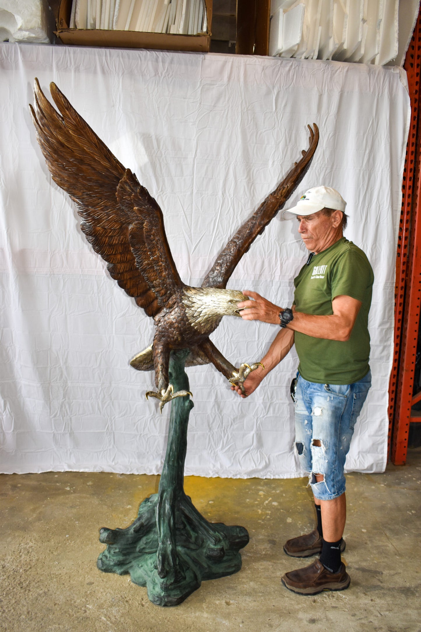 Giant Eagle in Action Looking for Prey Bronze Statue Size: 60" x 40" x 78"H