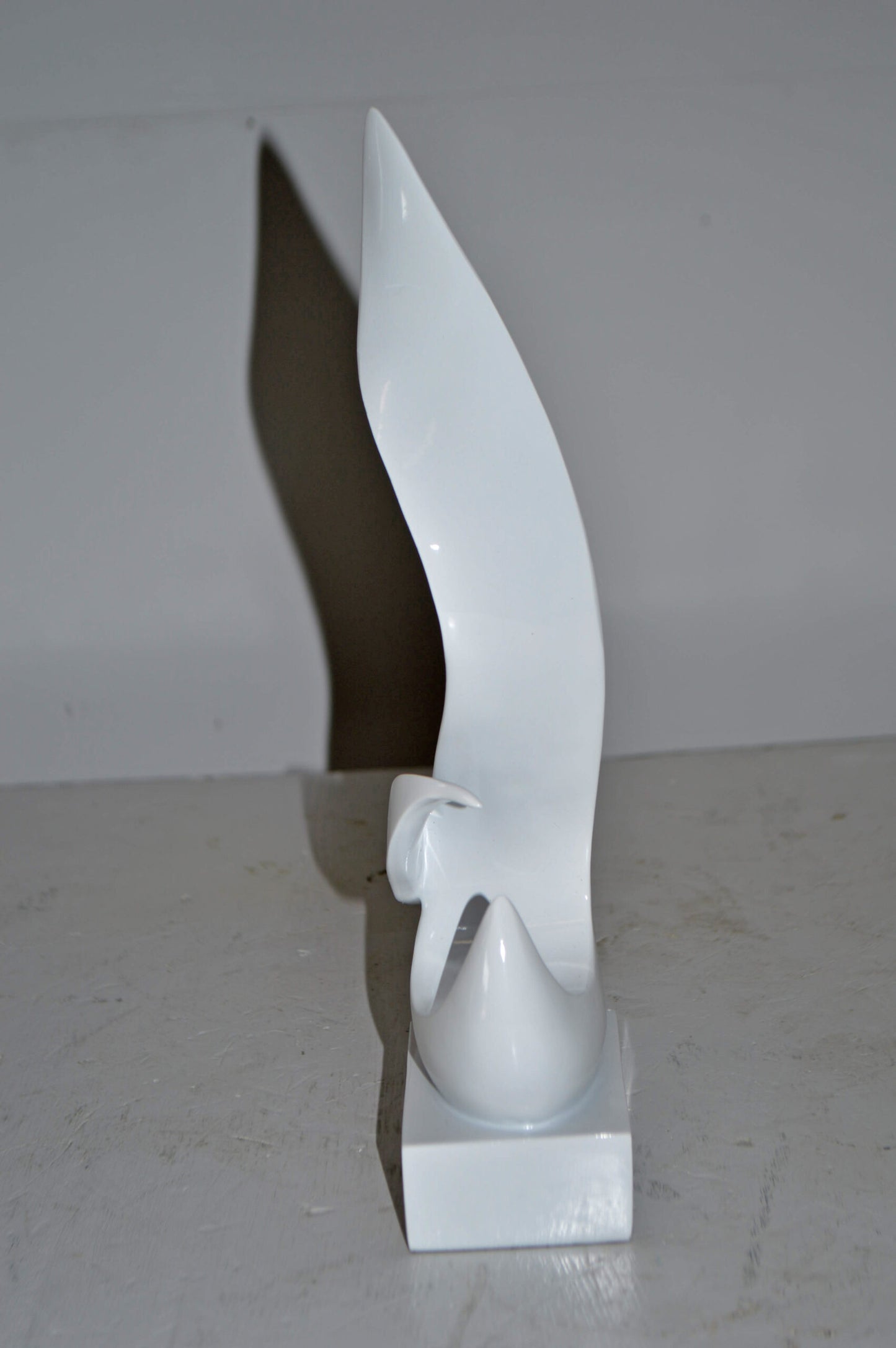 Modern Art Abstract of Fire White Resin Statue - Size: 6"L x 3"W x 12"H.