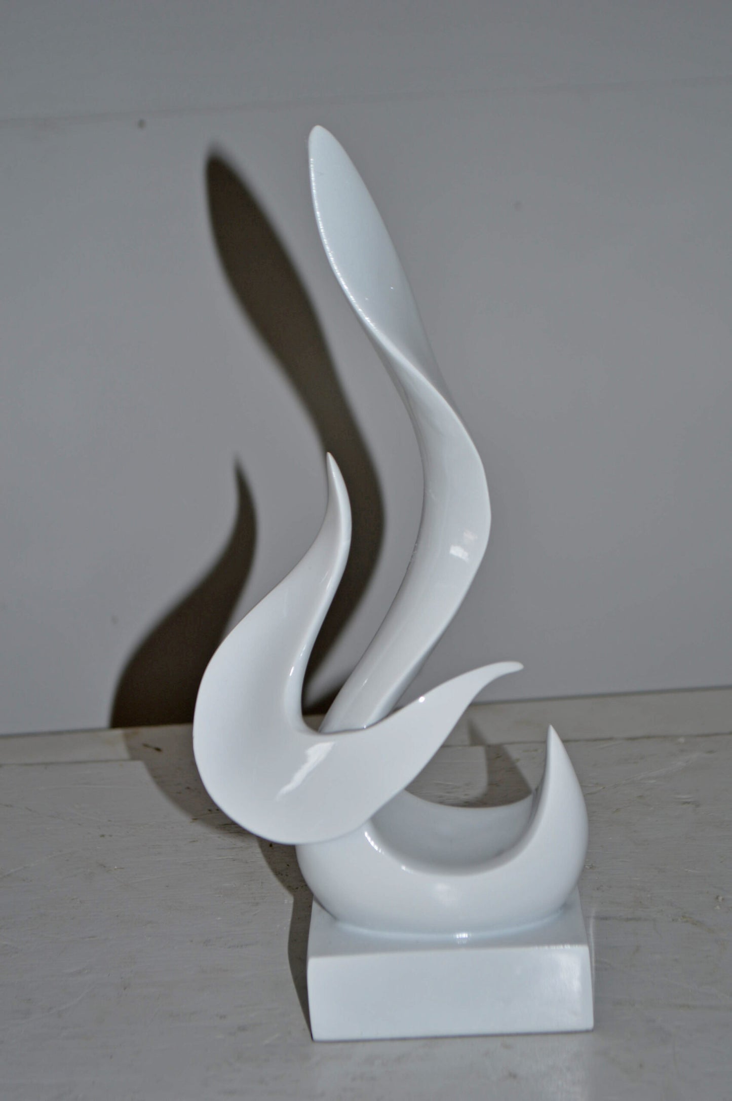 Modern Art Abstract of Fire White Resin Statue - Size: 6"L x 3"W x 12"H.