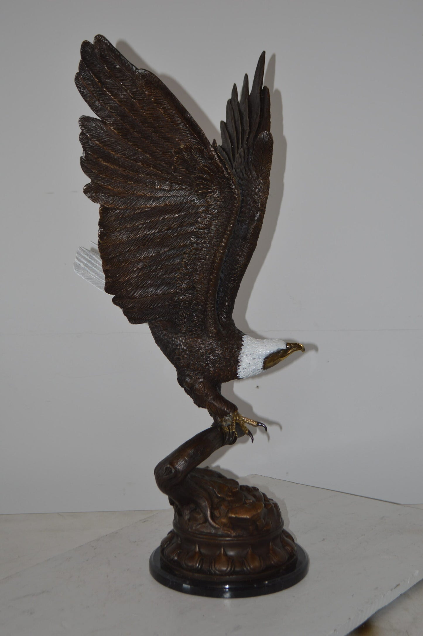 Eagle Coming to a Landing on a Branch Bronze Statue - Size: 15"L x 15"W x 31"H