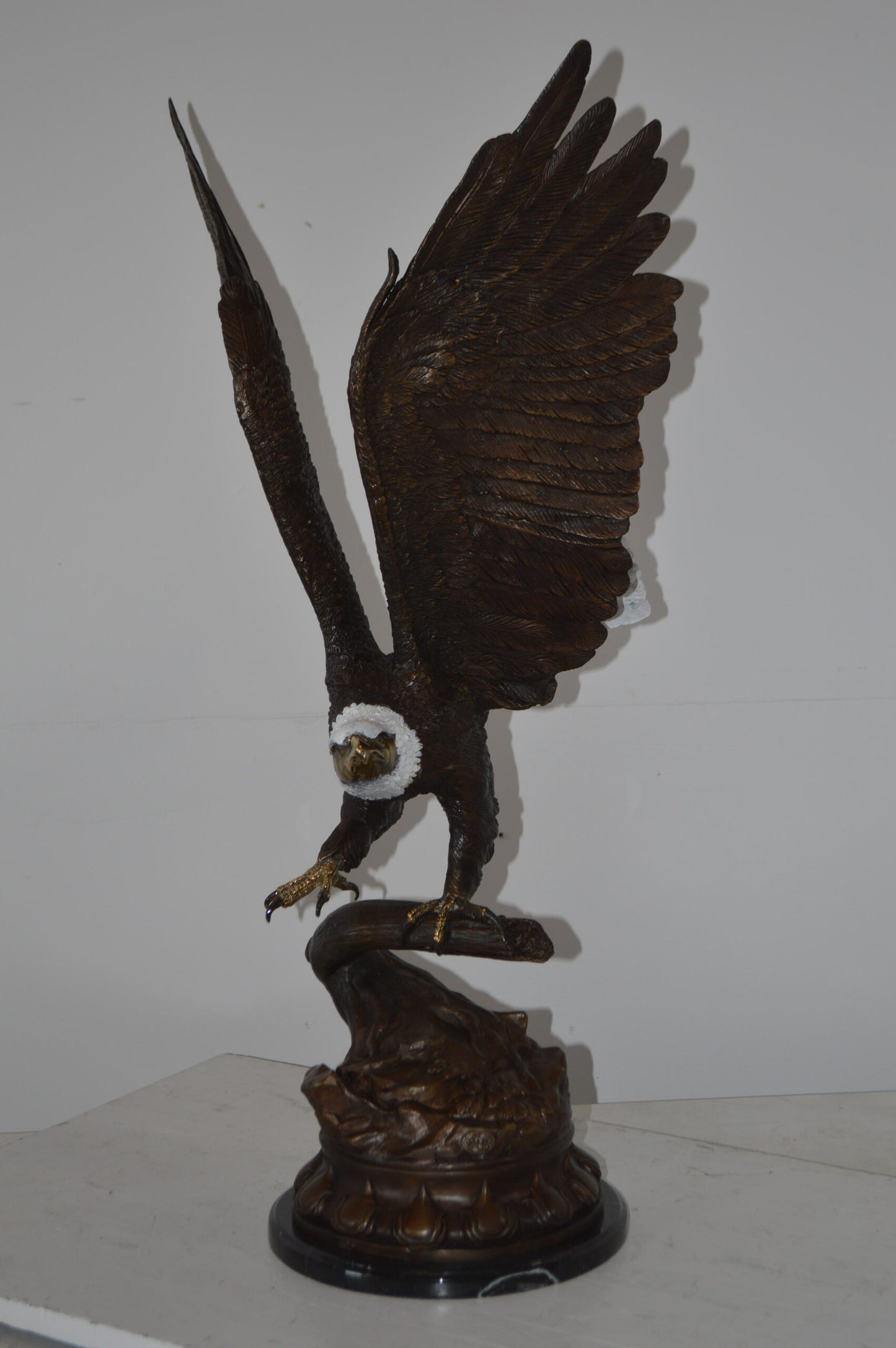 Eagle Coming to a Landing on a Branch Bronze Statue - Size: 15"L x 15"W x 31"H