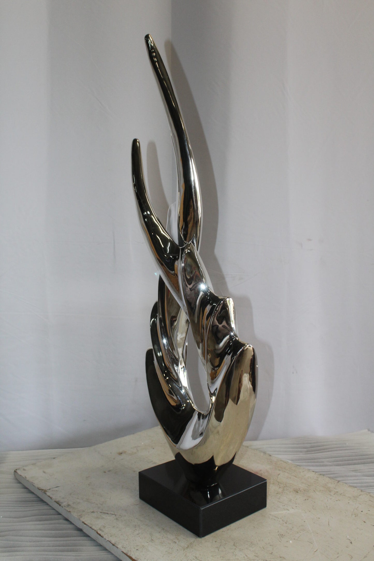 Silver Modern Abstract Resin Statue on Marble Base 13" x 7" x 36"H