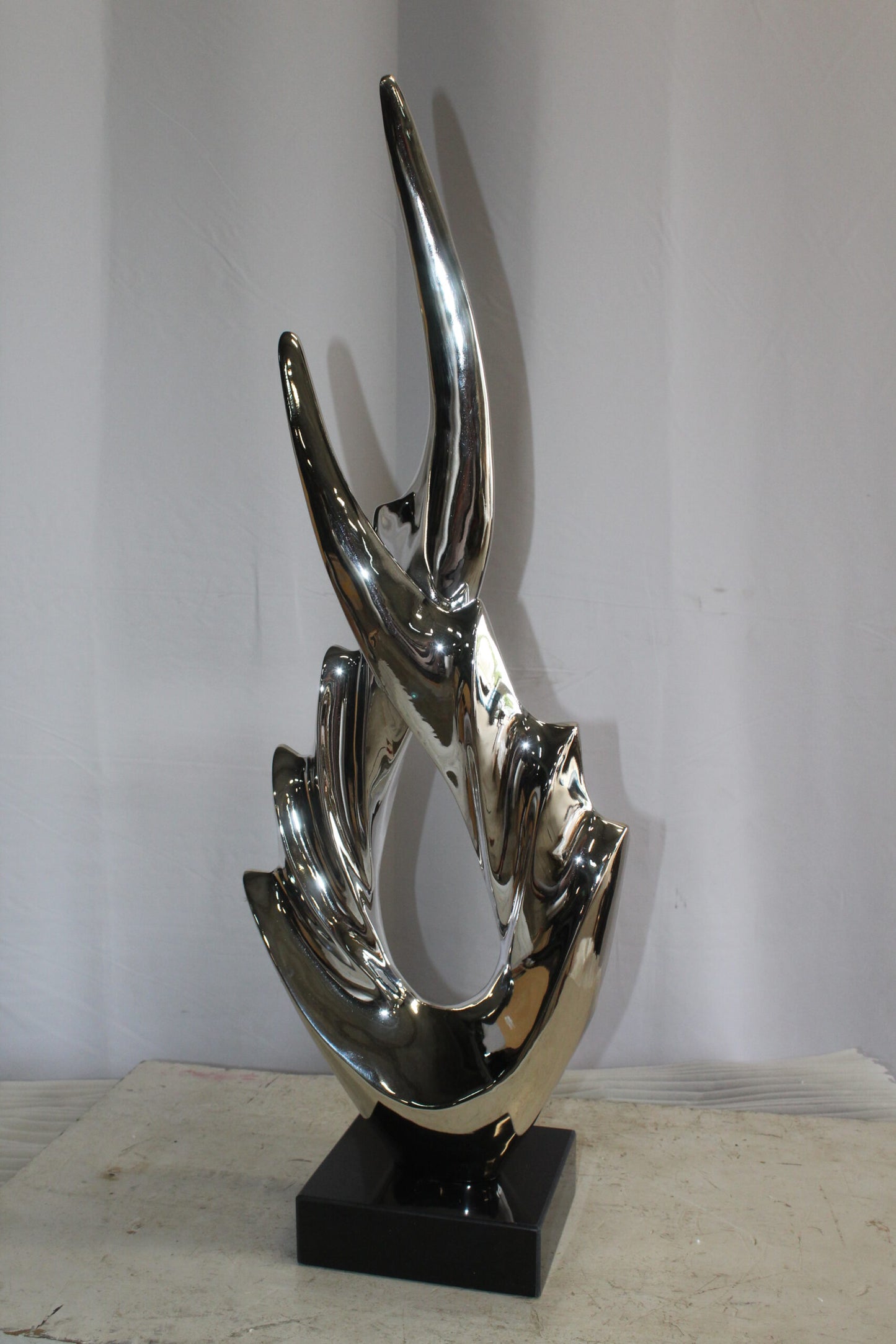 Silver Modern Abstract Resin Statue on Marble Base 13" x 7" x 36"H