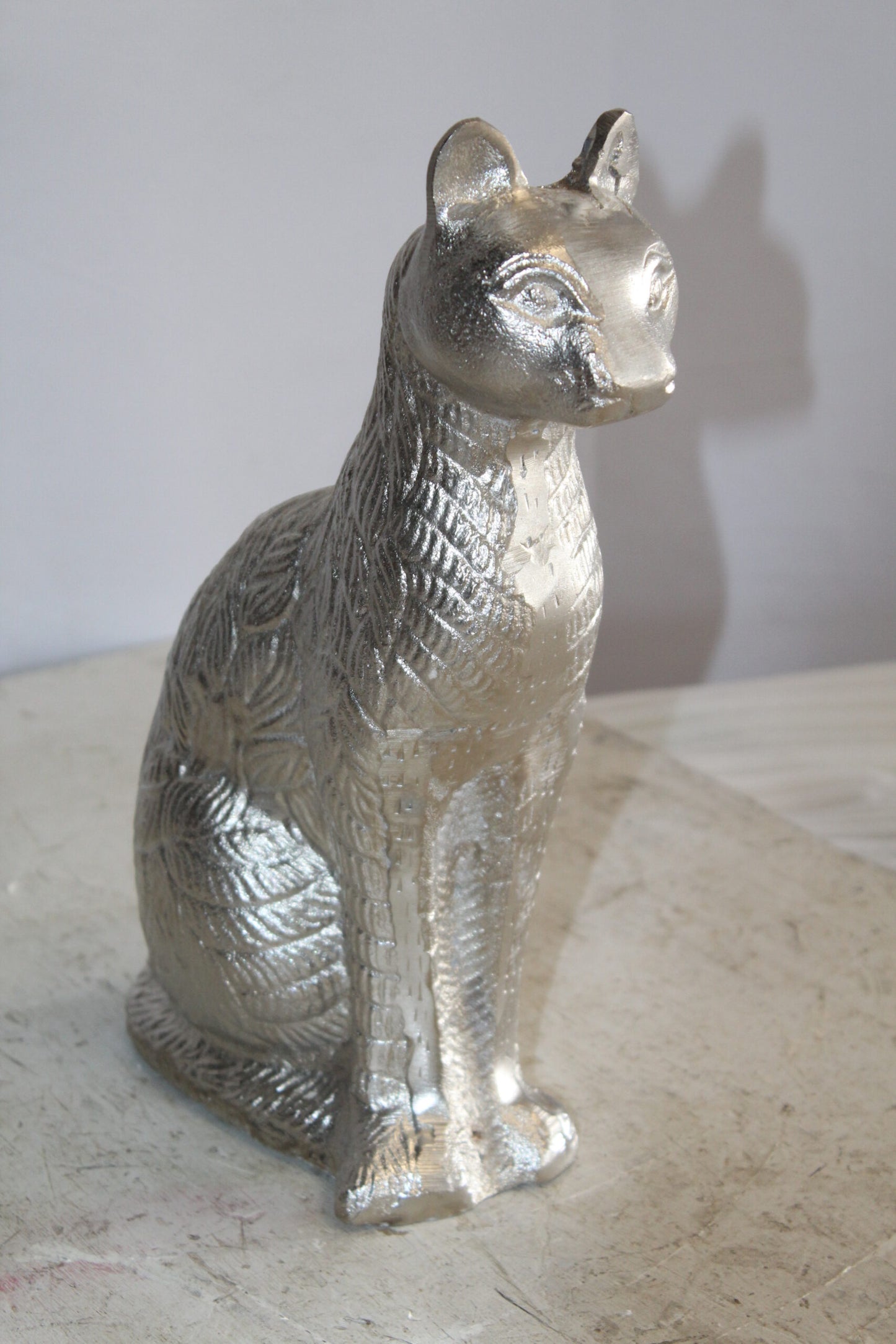 Aluminum Artistry Intricately Sitting Cat Statue in Silver 10" x 4" x 13"H