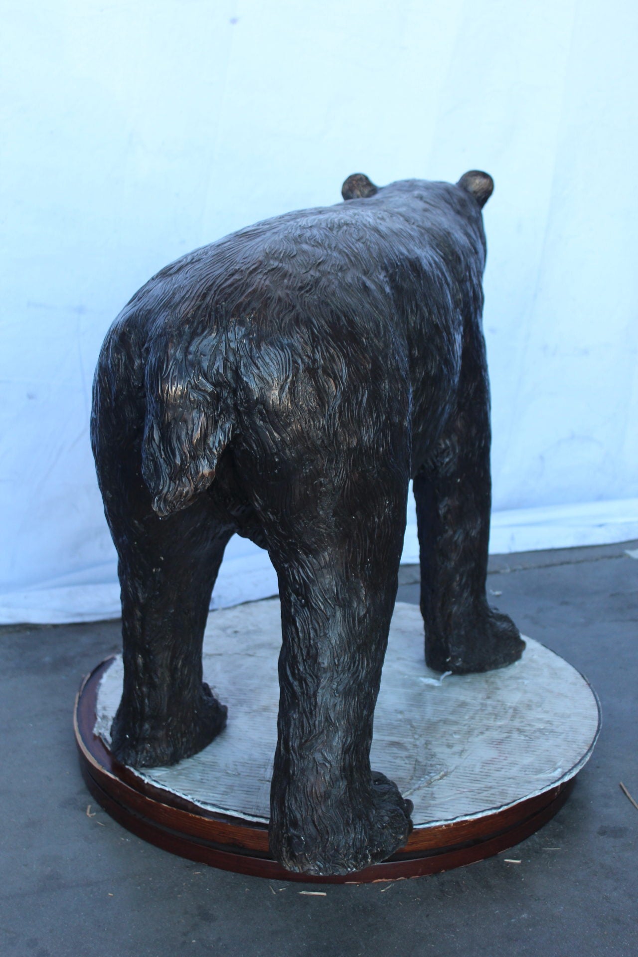 Bear standing on four legs bronze statue  -  Size: 36"L x 16"W x 24"H.