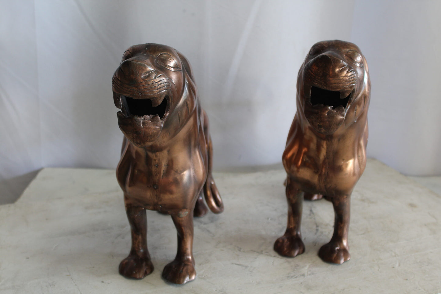 Aluminum Pair of Lions with Bronze Finish 19" x 12" x 14"H