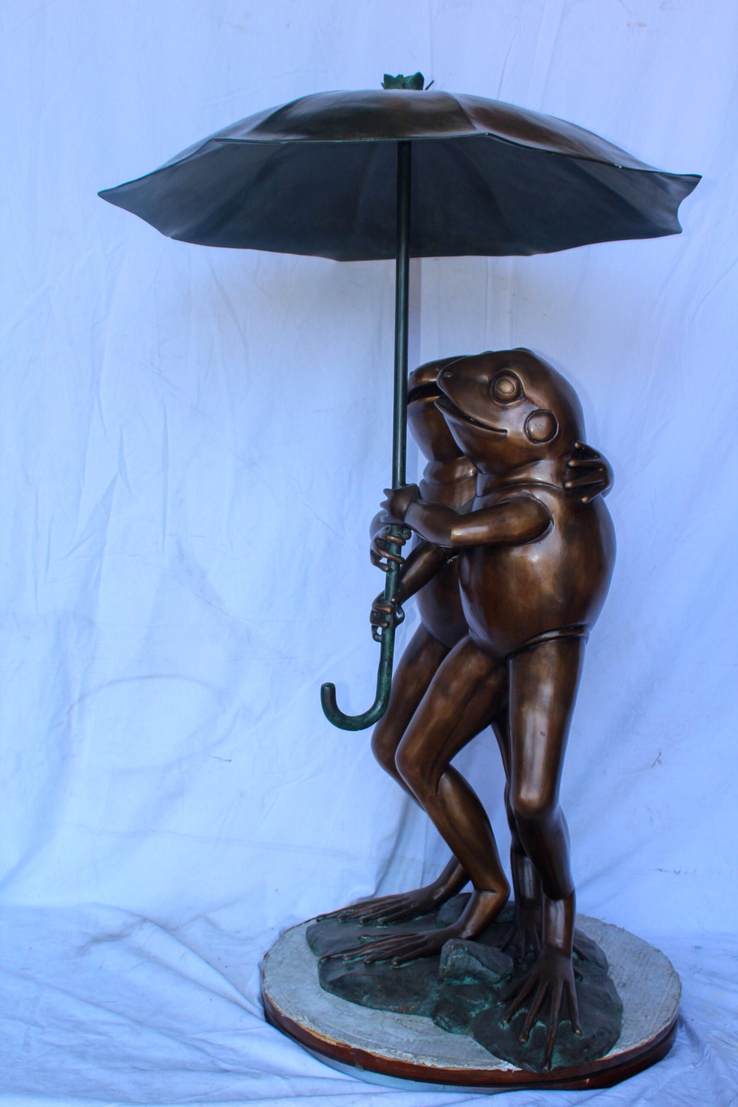Bronze Fountain, Two Frogs with Umbrella, Playful Garden Decor 33" x 33" x 51"H