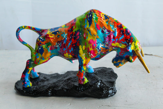 Nifao Resin Bull Statue – Colorful Indoor/Outdoor Charging Bull Sculpture, Vibrant Splatter Art Finish with Gold Horns, Modern Pop Art Animal Figurine for Homes, Offices & Gallery Decor 14" x 4" x 9"H