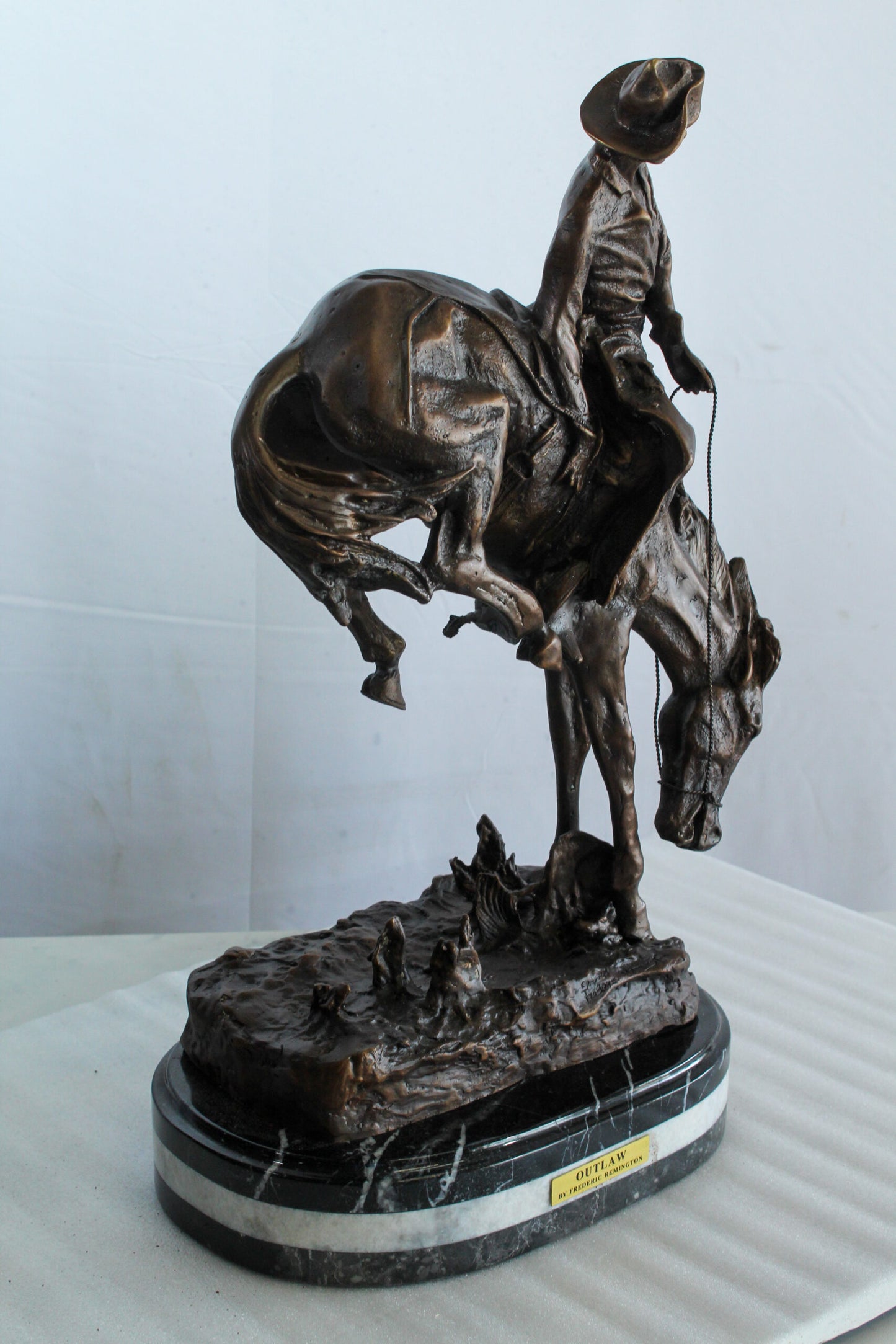 Nifao Bronze Outlaw Remington-Inspired Statue - Western Cowboy Sculpture with Marble Base, Size: 15"L x 8"W x 25"H