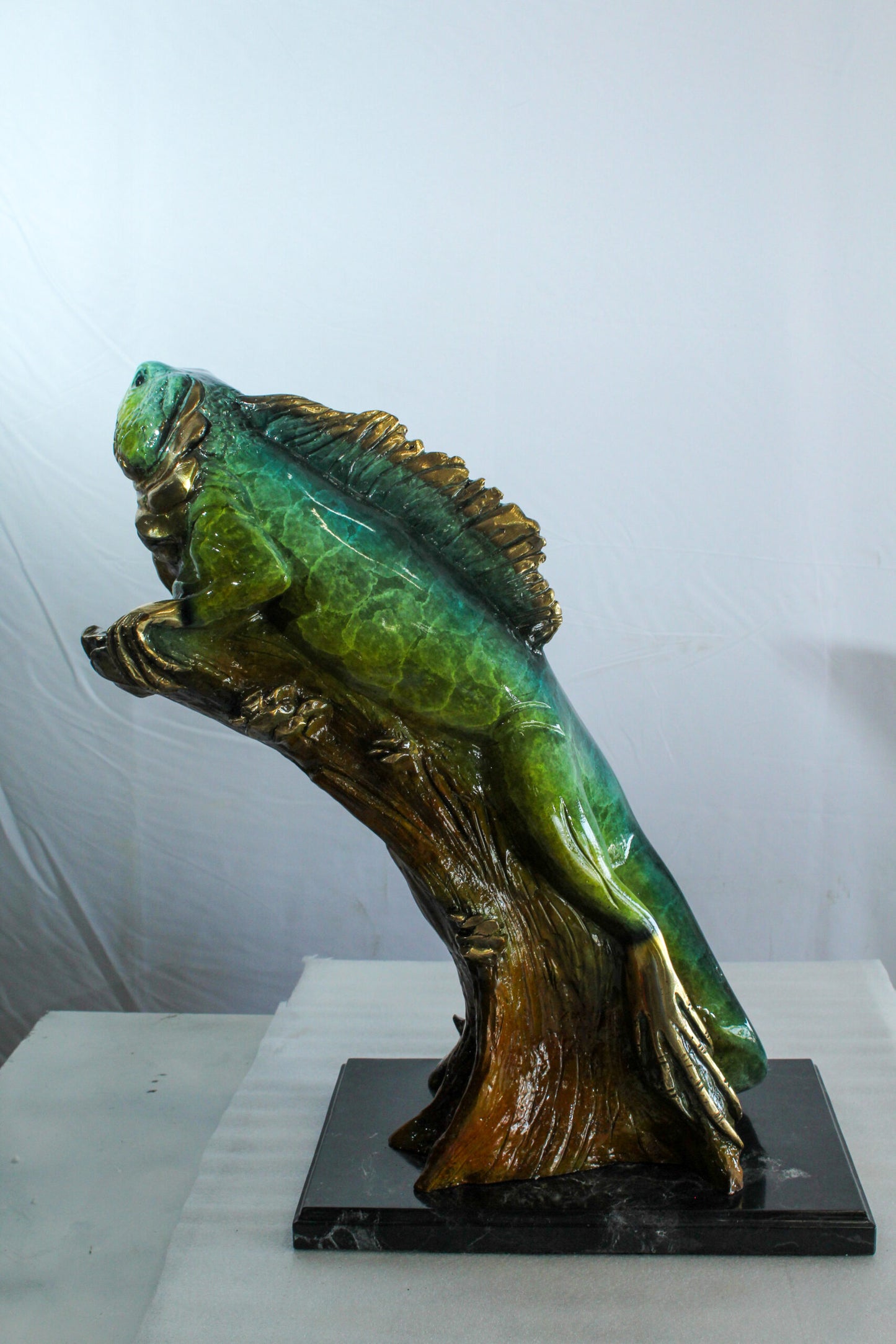 Bronze Iguana Statue on Tree Trunk Mounted on a Marble Base 20" x 7" x 22"H
